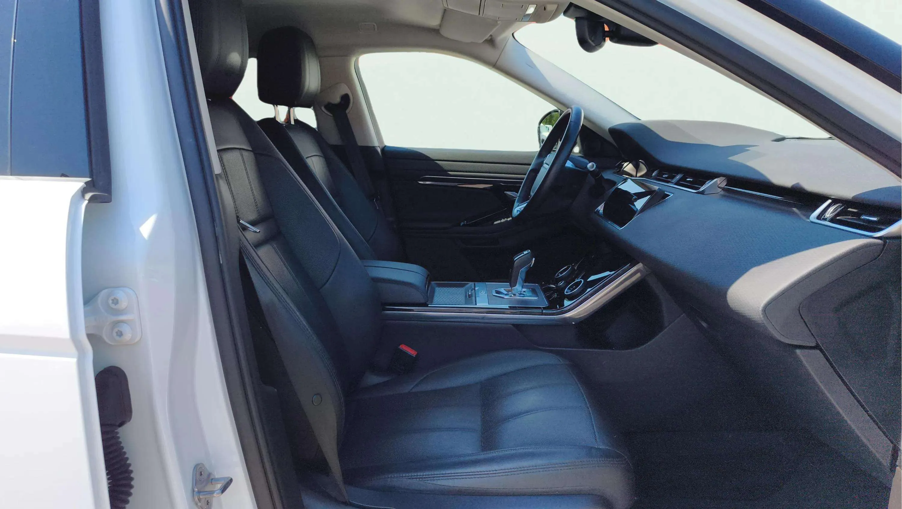 Land Rover Range Rover Evoque 2.0 D180 4WD MHEV - foto 17