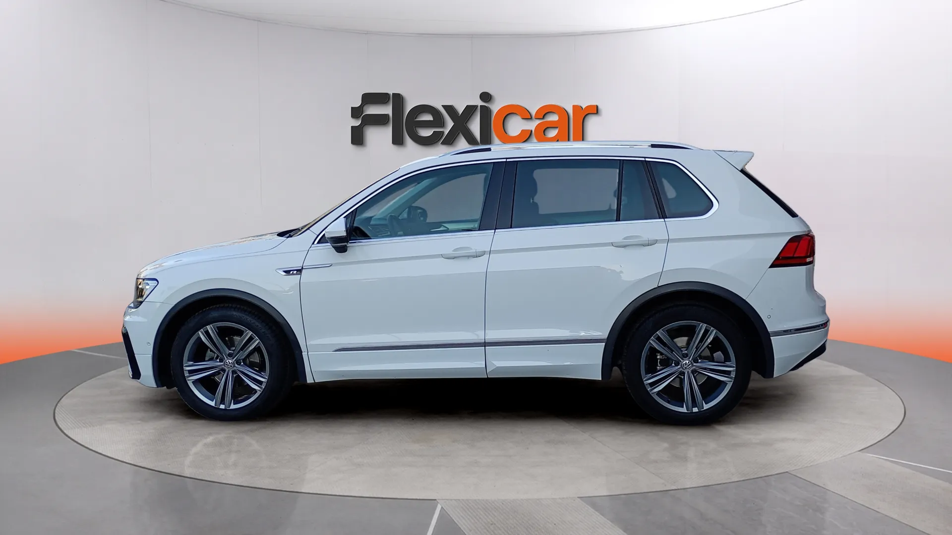Volkswagen Tiguan R-Line 1.5 TSI DSG - foto 3
