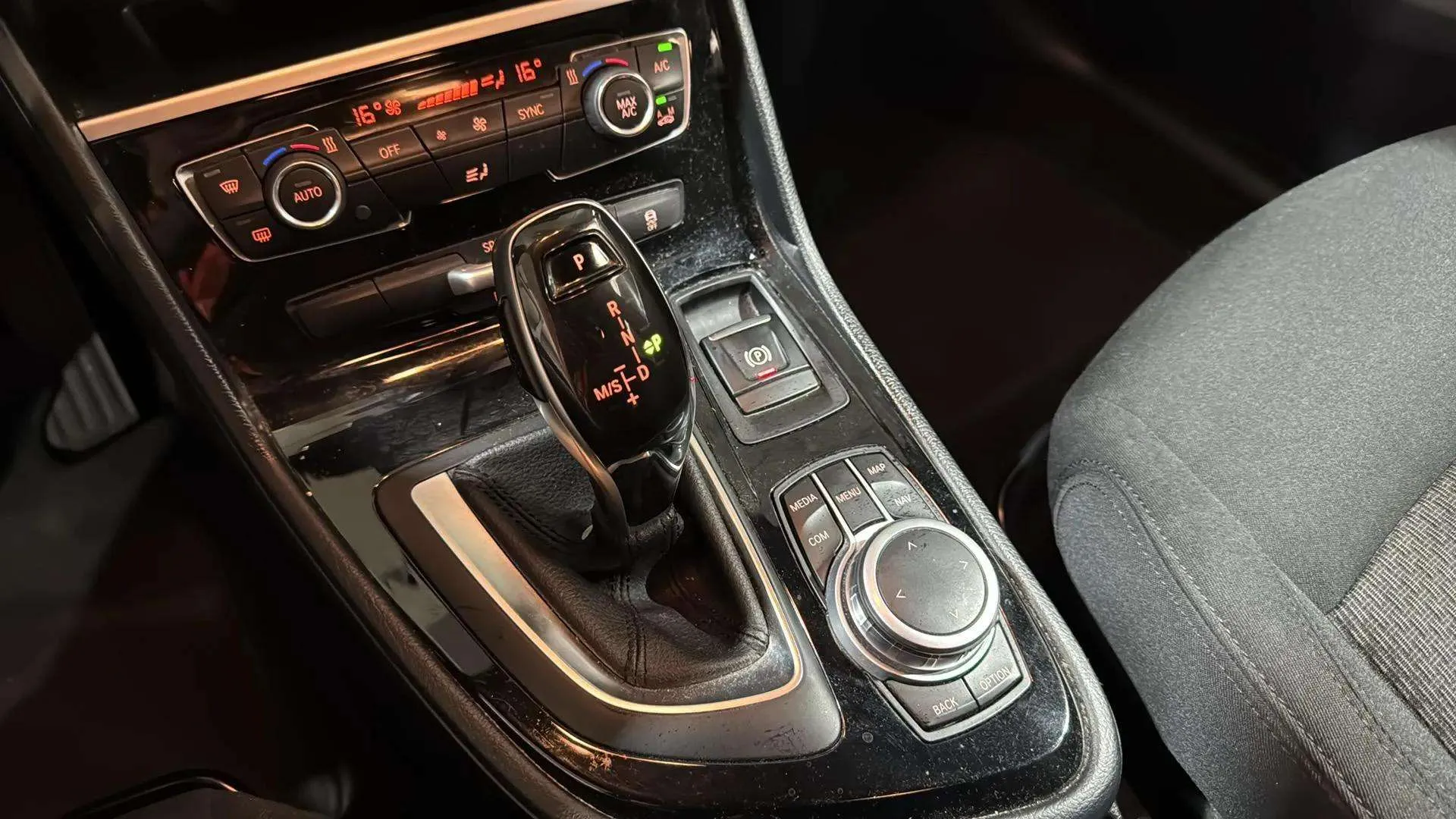 BMW Serie 2 Active Tourer 216d - foto 19