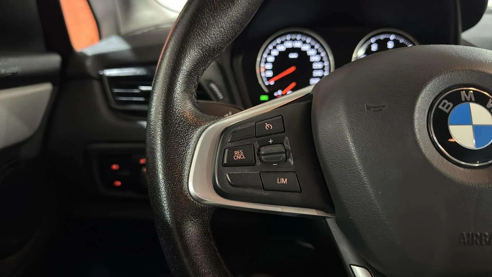 BMW Serie 2 Active Tourer 216d - foto 17