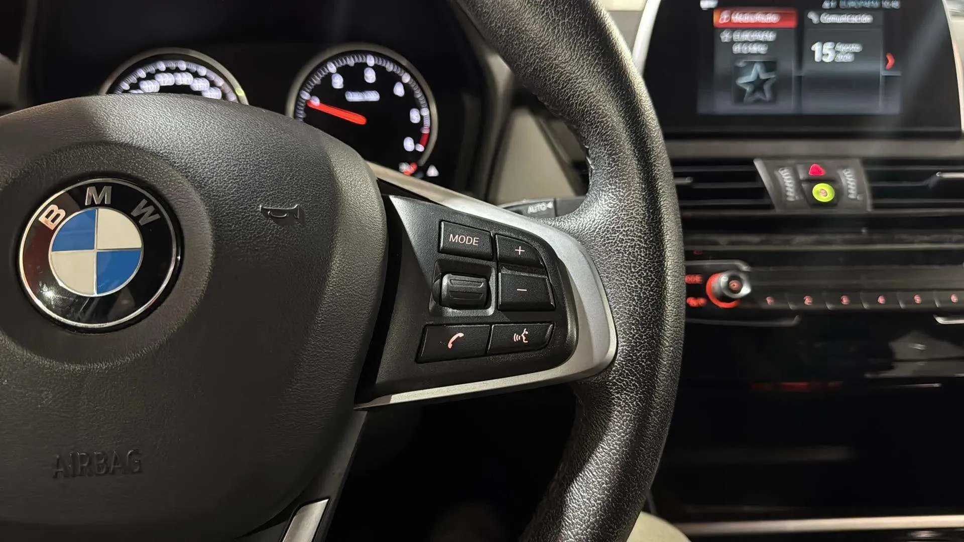 BMW Serie 2 Active Tourer 216d - foto 18