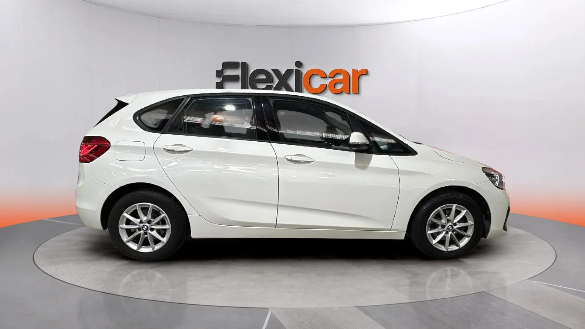 BMW Serie 2 Active Tourer 216d - foto 8
