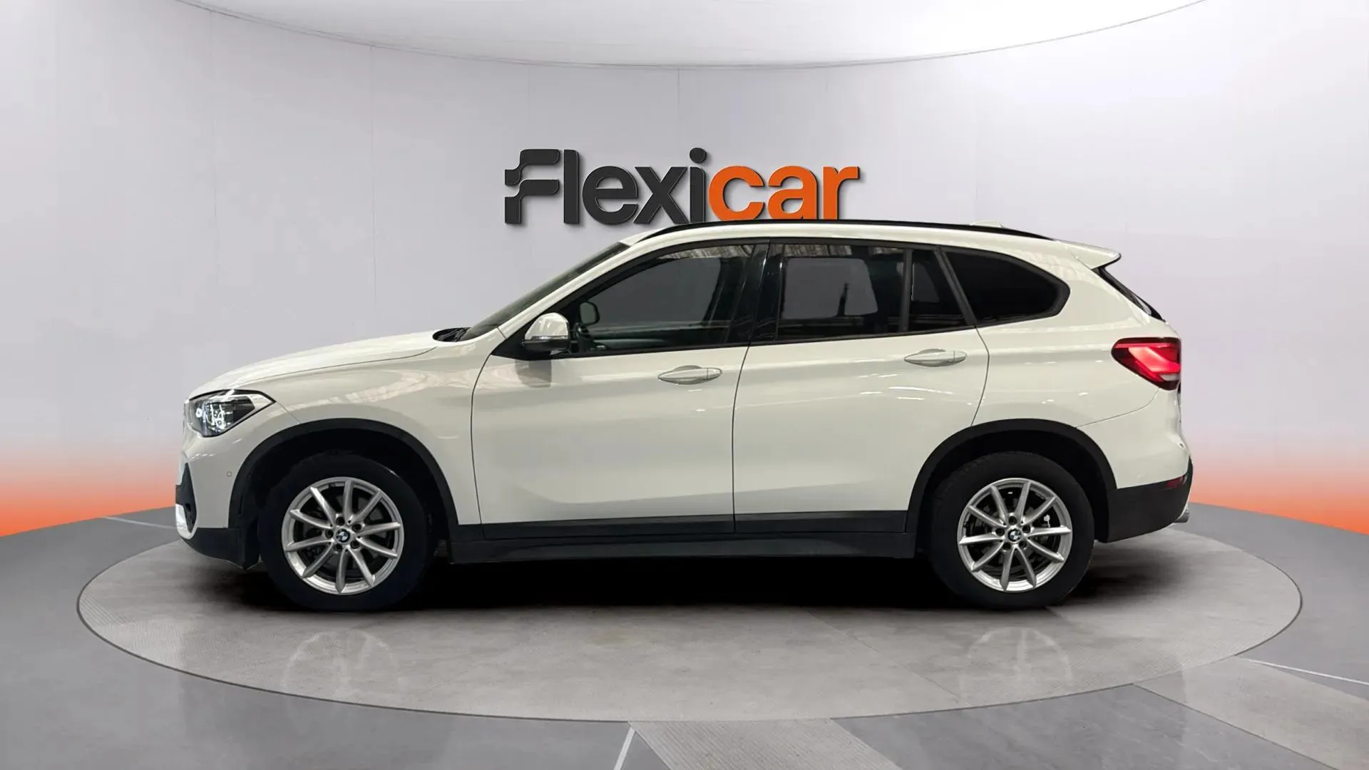 BMW X1 sDrive18d - foto 4