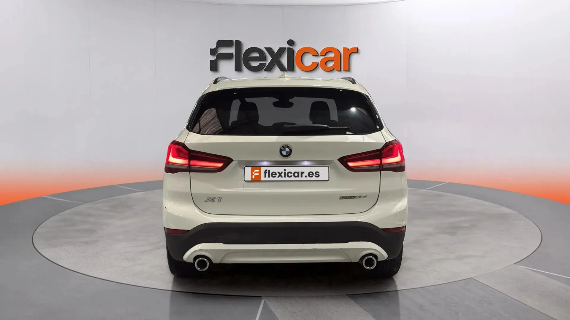 BMW X1 sDrive18d - foto 6
