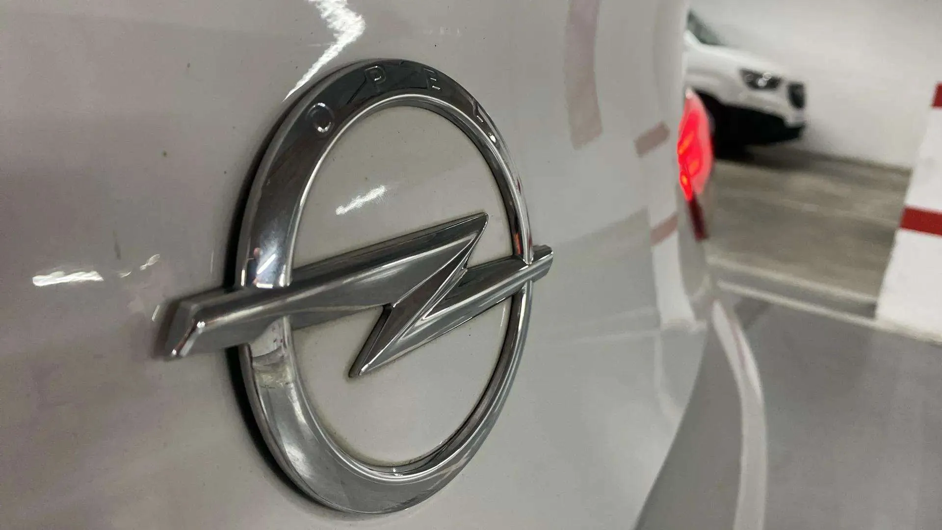 Opel Insignia GS Business Elegance 1.5D DVH AT8 - foto 30
