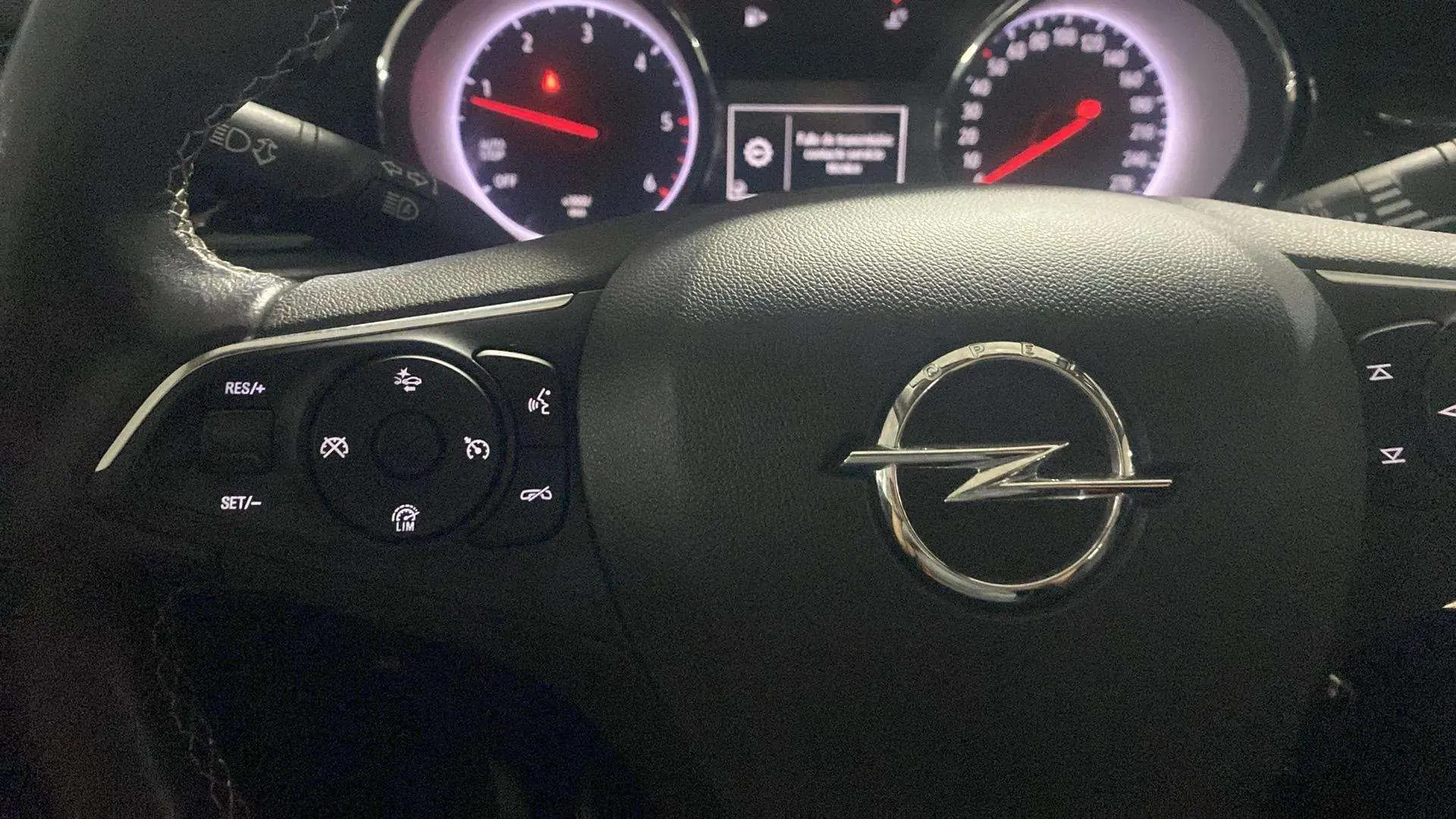 Opel Insignia GS Business Elegance 1.5D DVH AT8 - foto 12