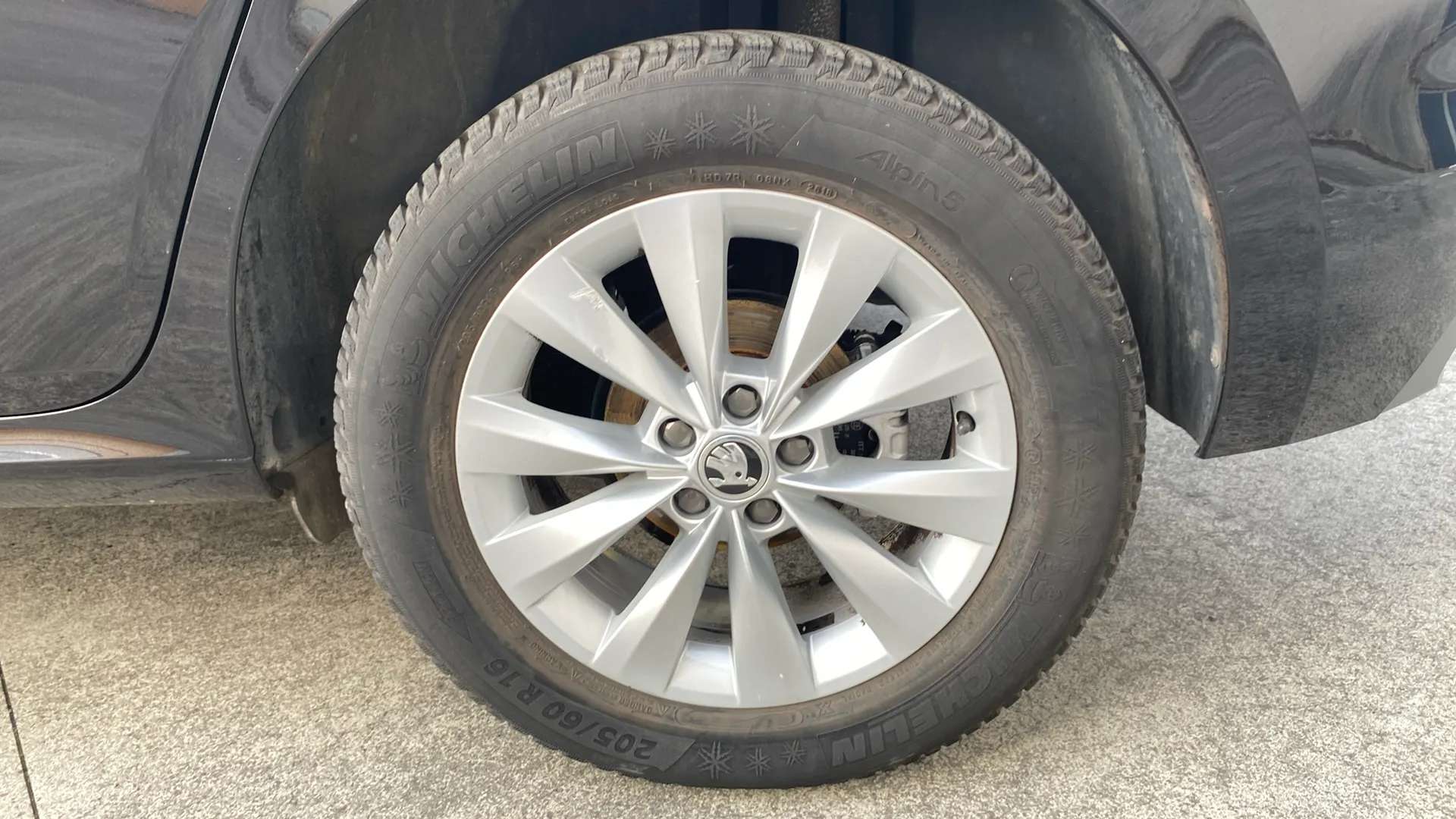 Škoda Kamiq 1.0 TGI Ambition - foto 25