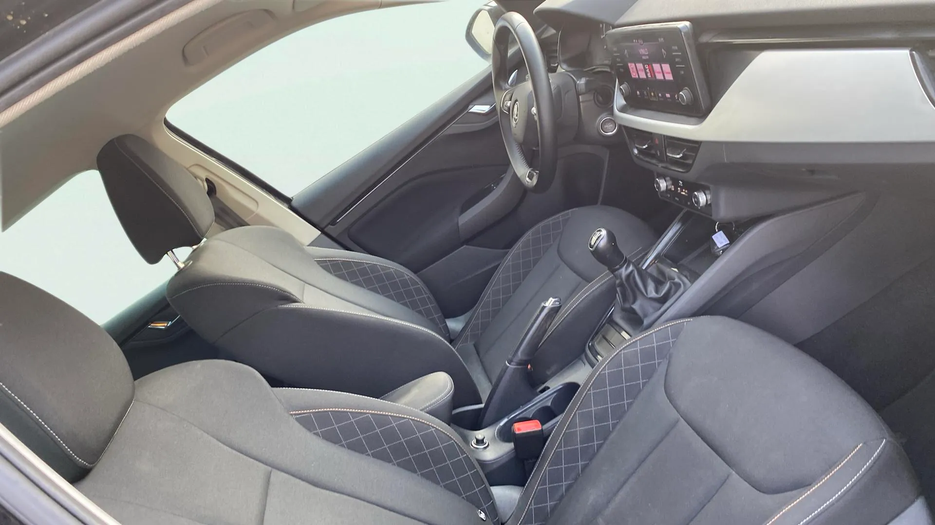 Škoda Kamiq 1.0 TGI Ambition - foto 21
