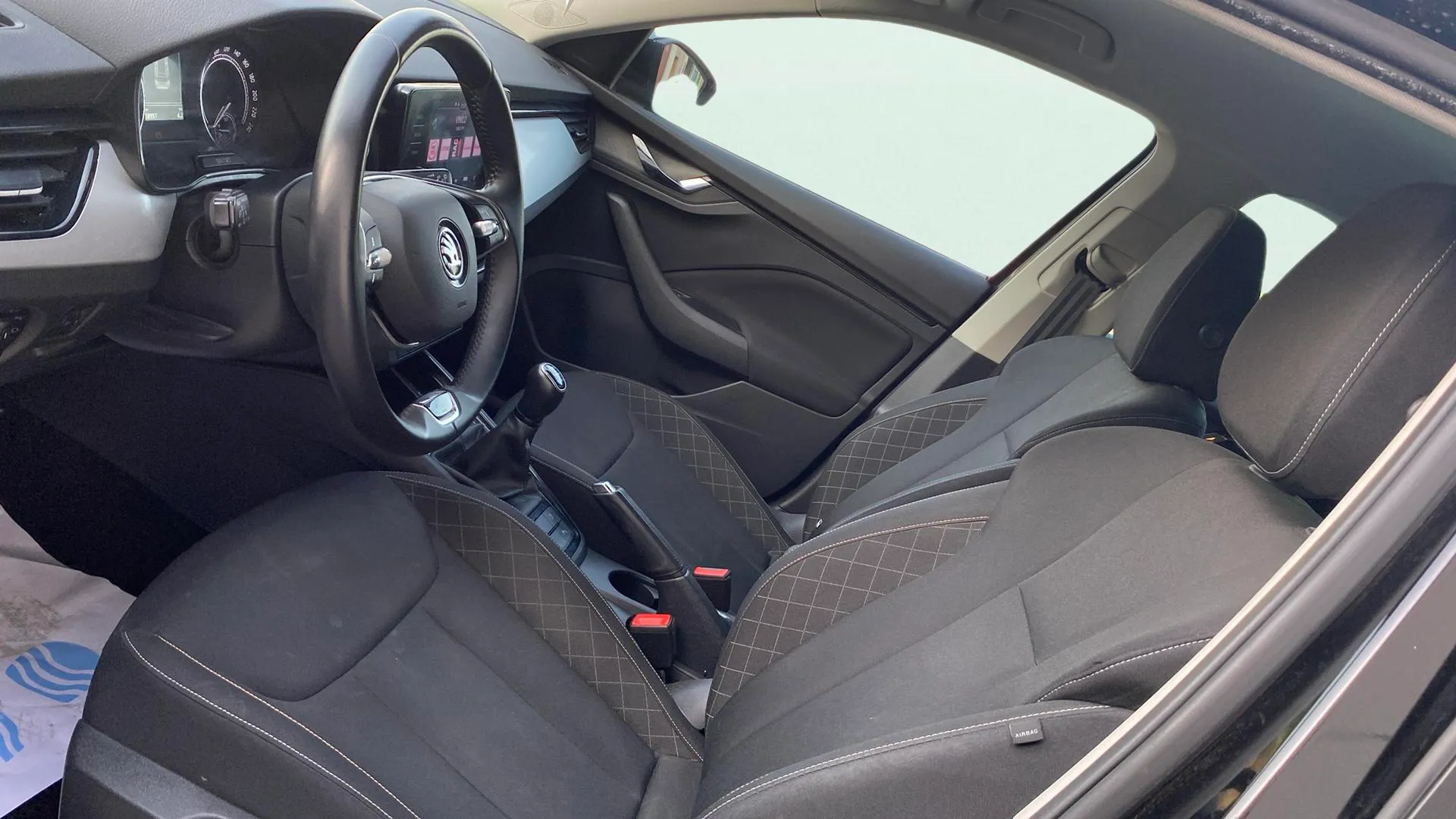 Škoda Kamiq 1.0 TGI Ambition - foto 10