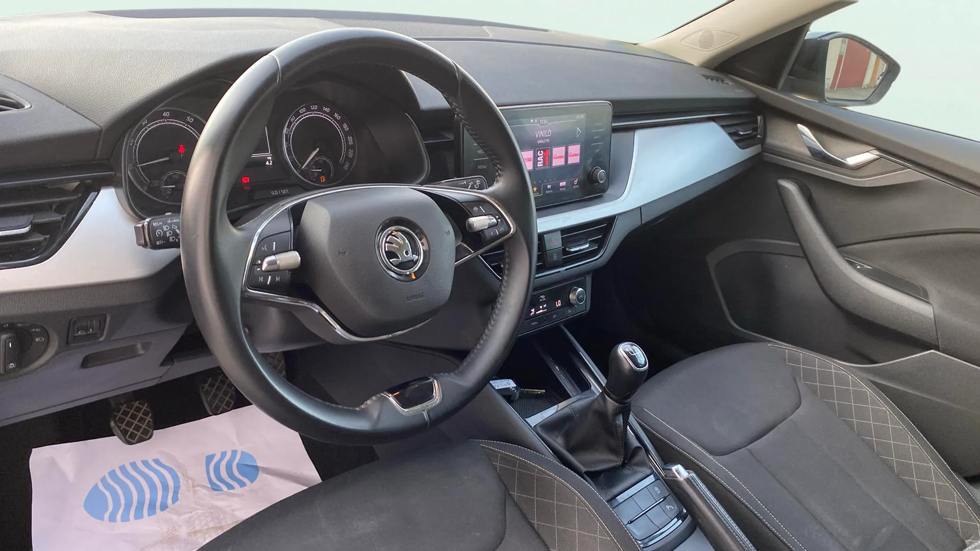 Škoda Kamiq 1.0 TGI Ambition - foto 14