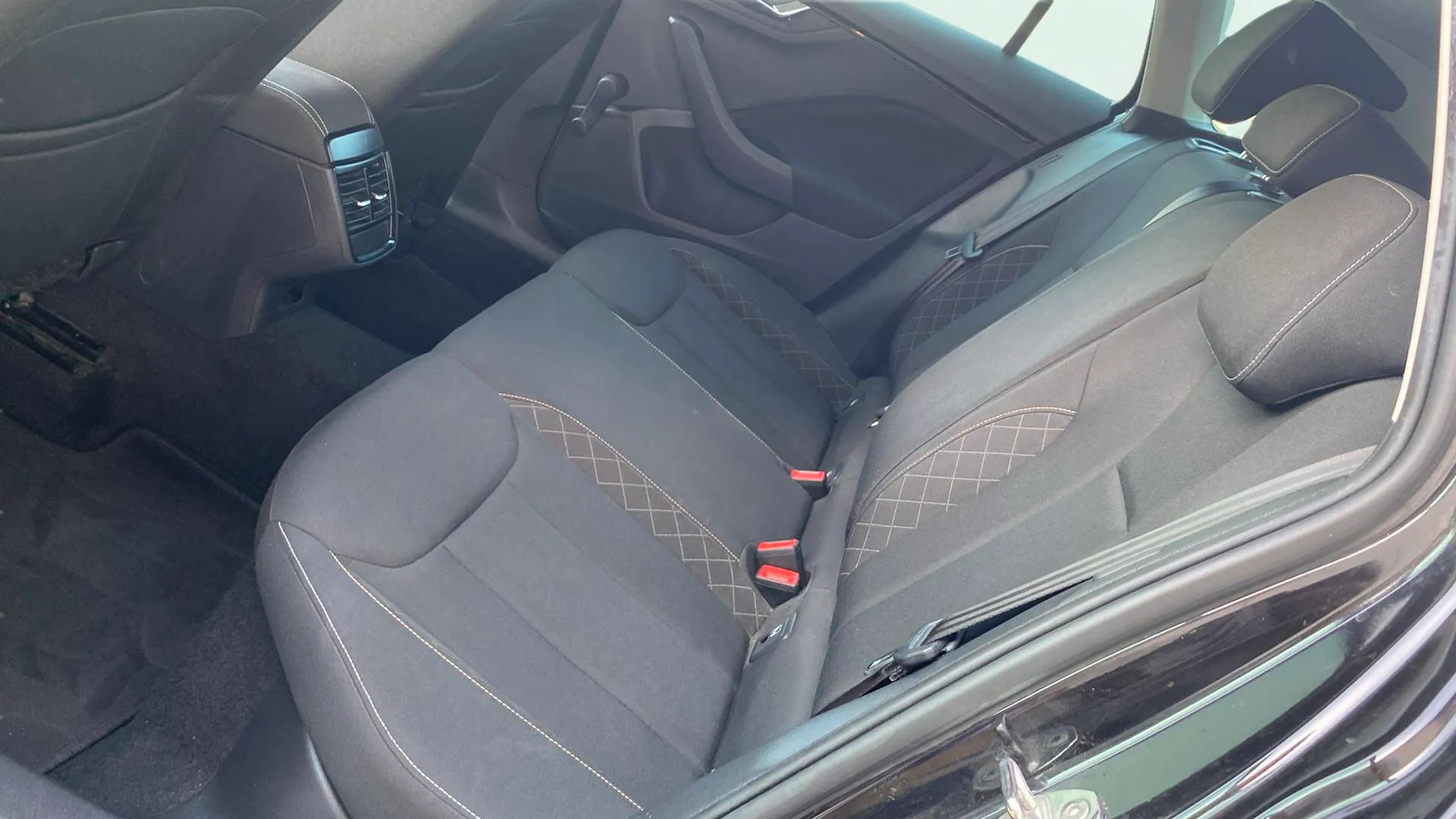 Škoda Kamiq 1.0 TGI Ambition - foto 19
