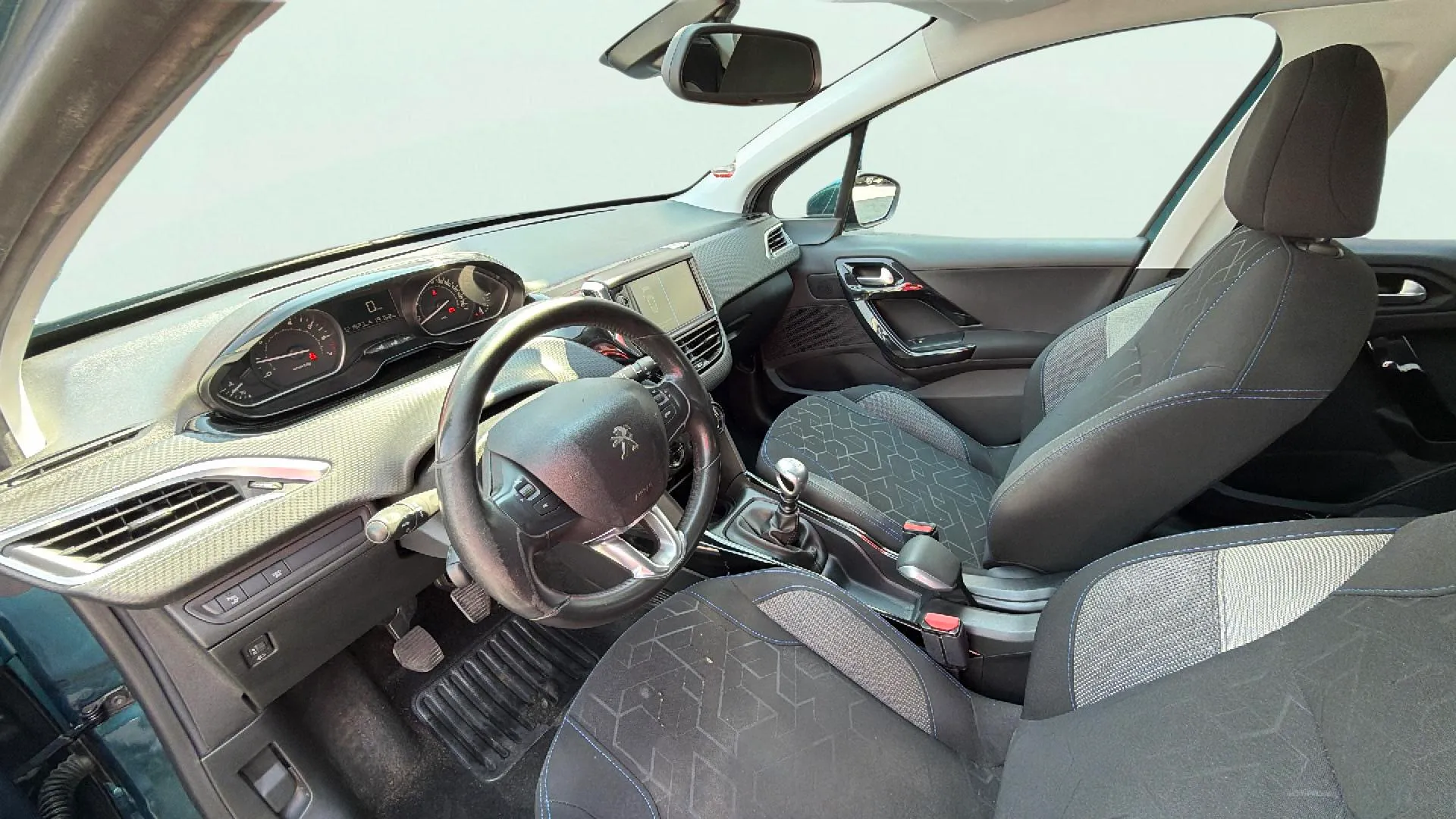 Peugeot 2008 Allure 1.2 PureTech - foto 9