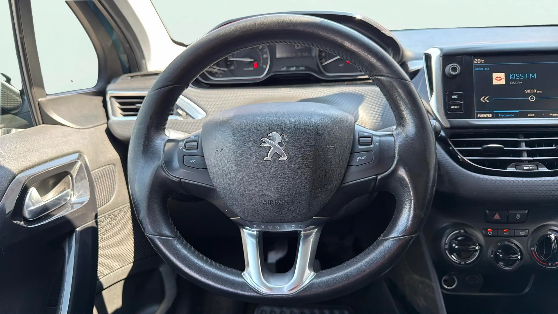 Peugeot 2008 Allure 1.2 PureTech - foto 13