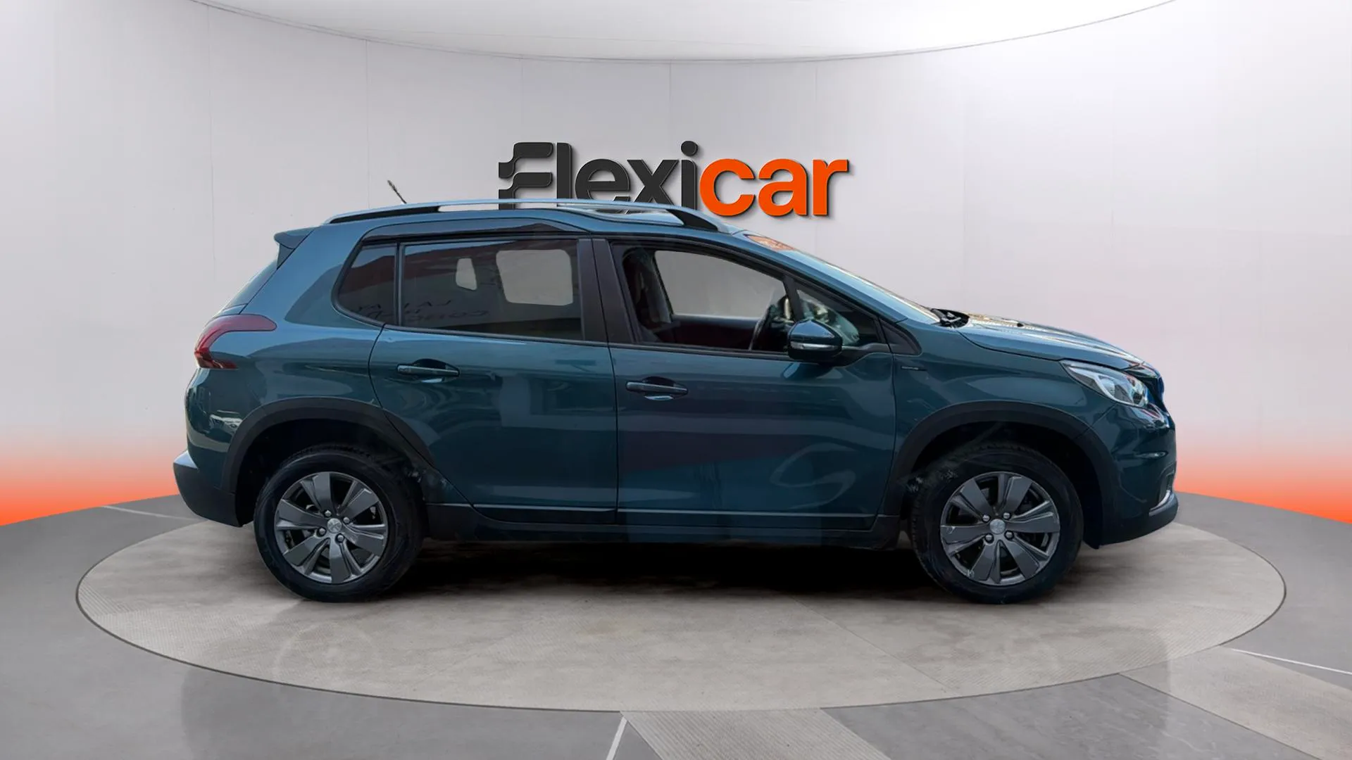 Peugeot 2008 Allure 1.2 PureTech - foto 8