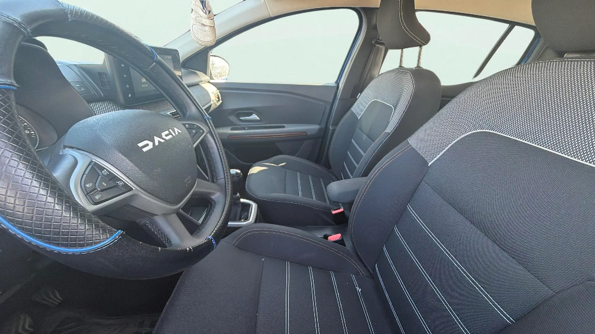 Dacia Sandero Essential TCe - foto 11