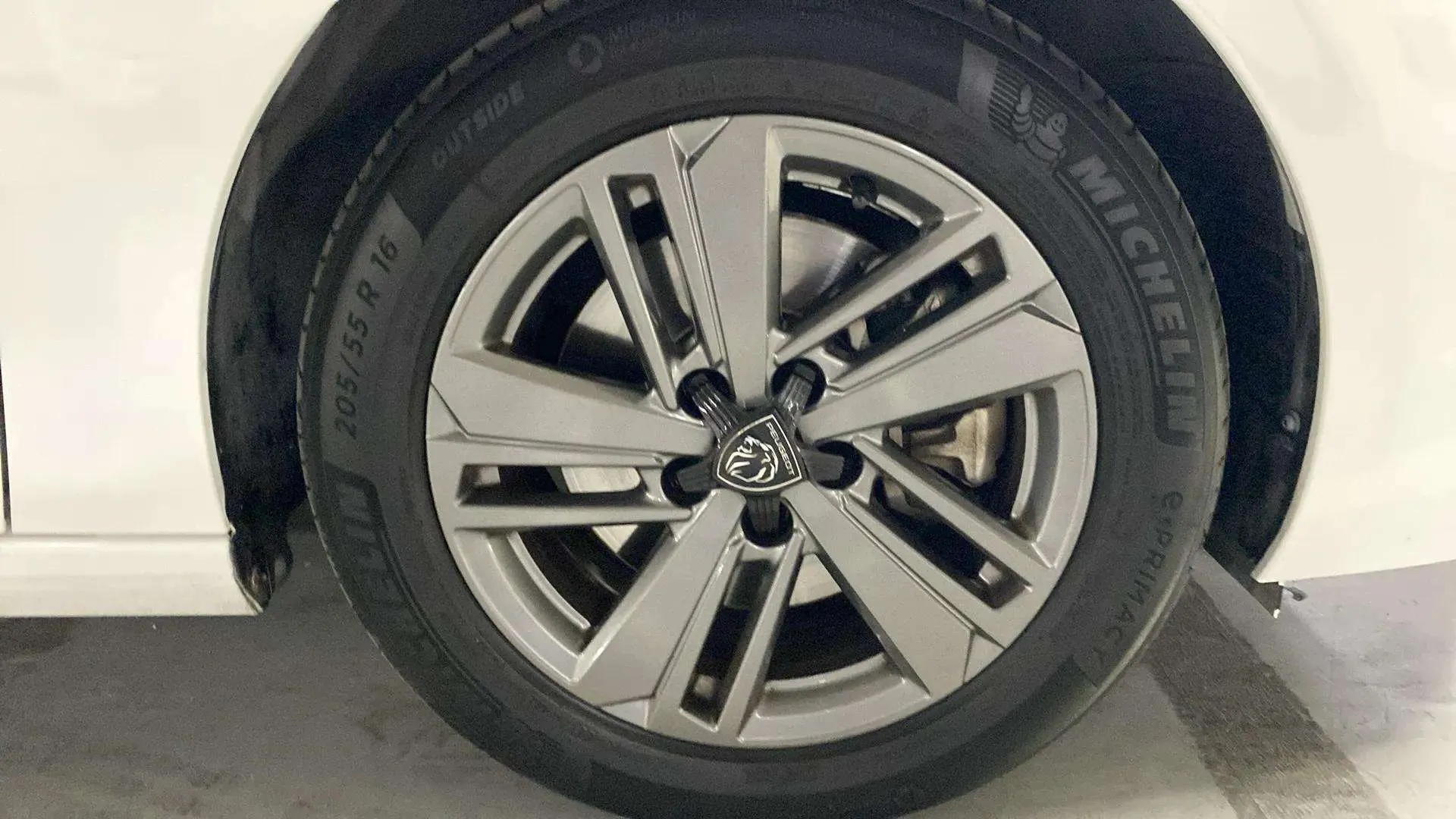 Peugeot 308 SW Active Pack BlueHDi 130 EAT8 - foto 27