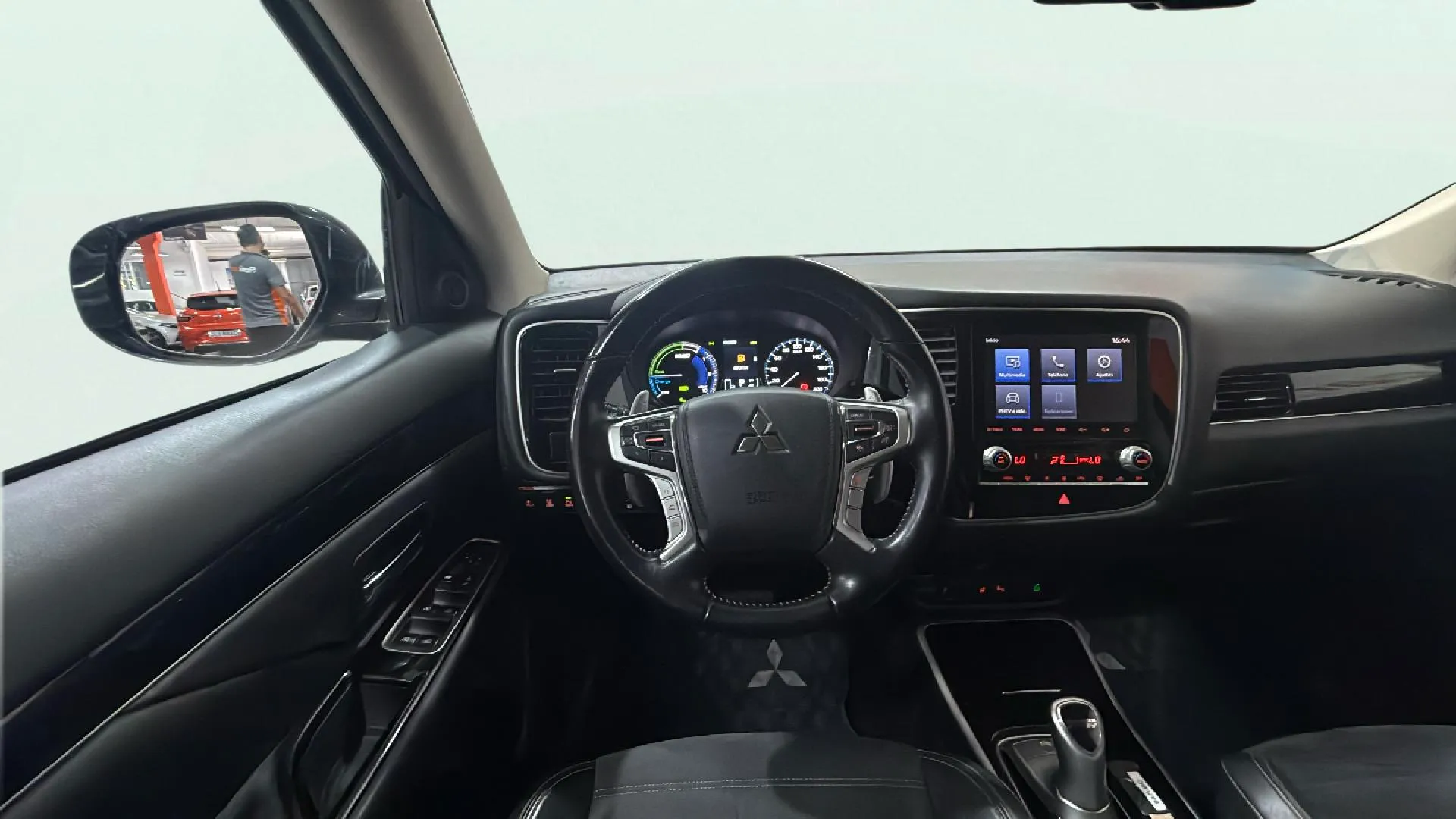 Mitsubishi Outlander 2.4 PHEV Kaiteki 4WD - foto 9