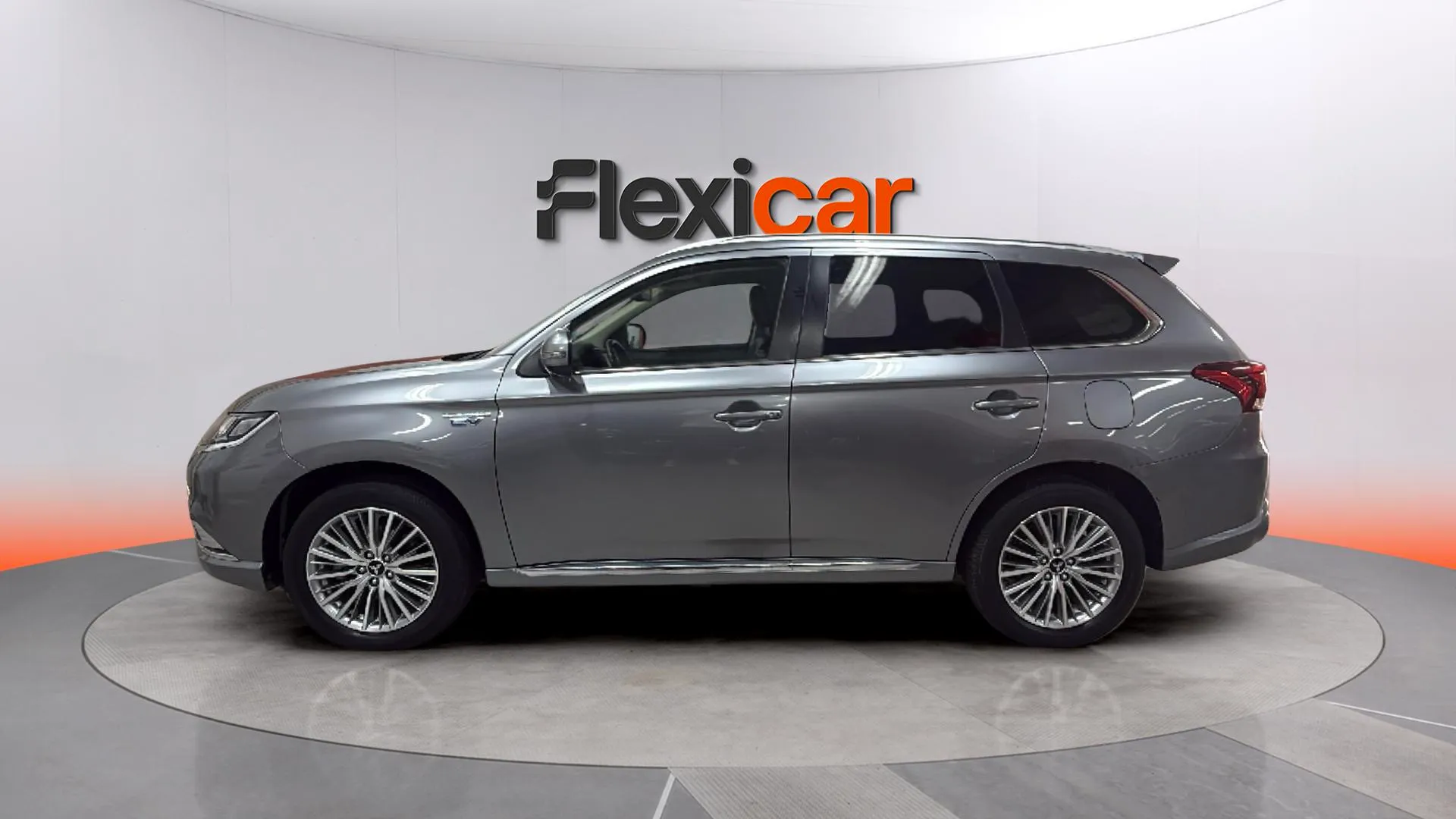 Mitsubishi Outlander 2.4 PHEV Kaiteki 4WD - foto 4
