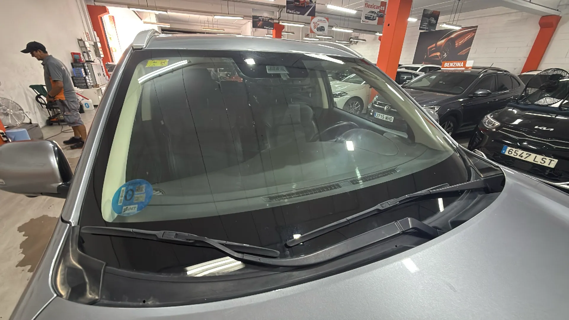 Mitsubishi Outlander 2.4 PHEV Kaiteki 4WD - foto 29