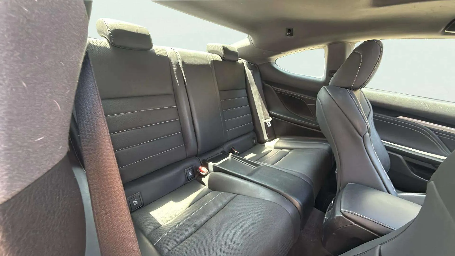 Lexus RC 2.5 300h Business - foto 25