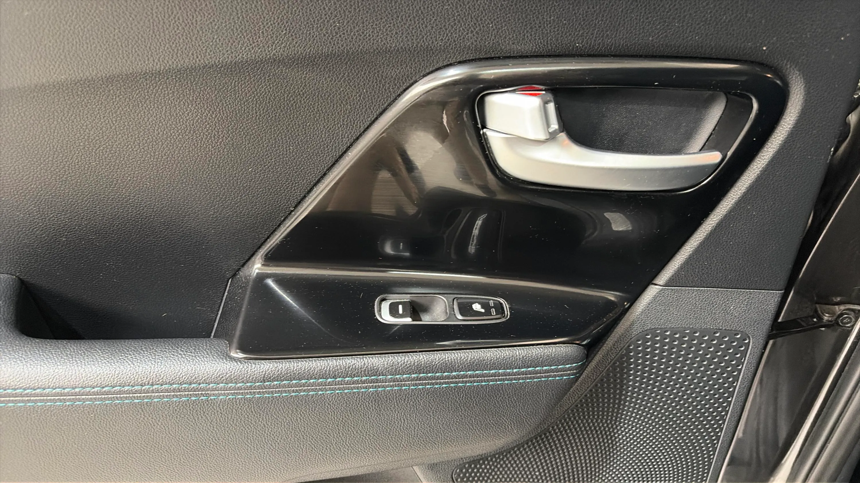 Kia Niro e-Niro Emotion - foto 28