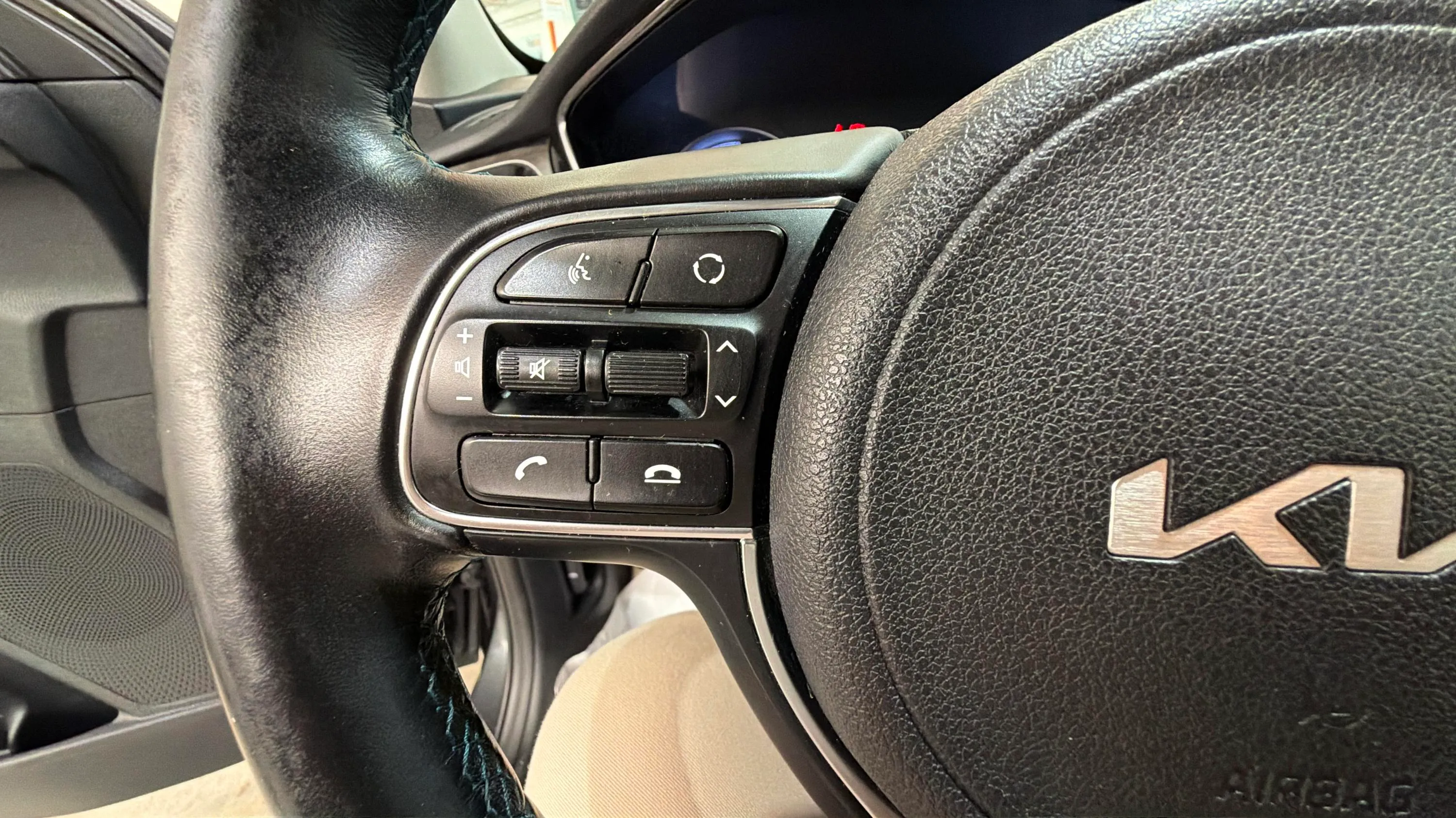 Kia Niro e-Niro Emotion - foto 22