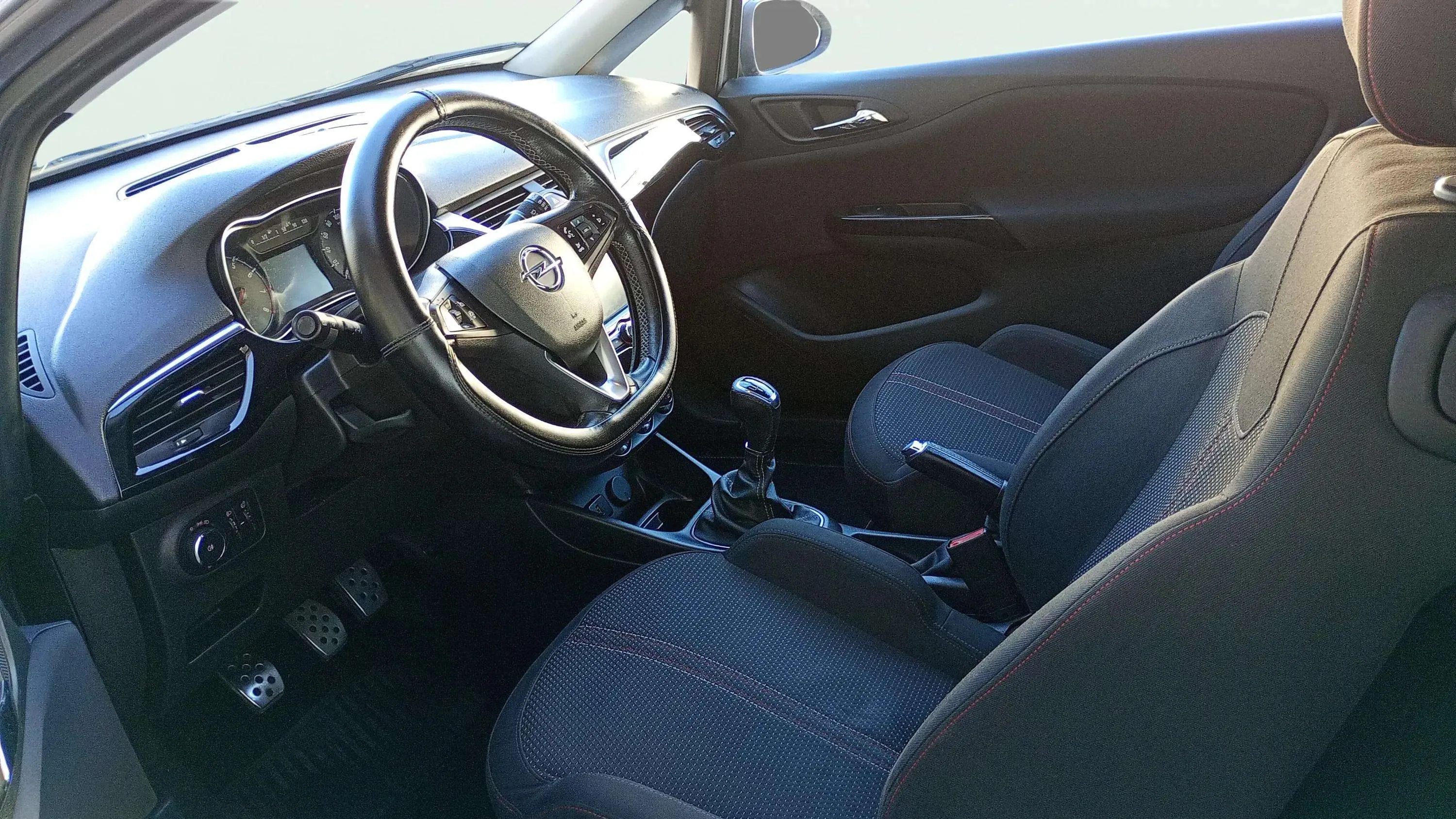 Opel Corsa 1.4 Turbo GSI - foto 12