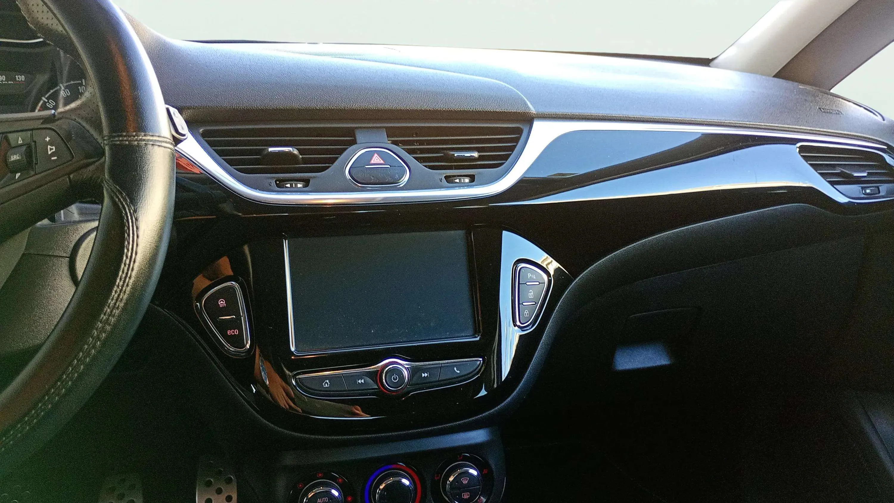 Opel Corsa 1.4 Turbo GSI - foto 10