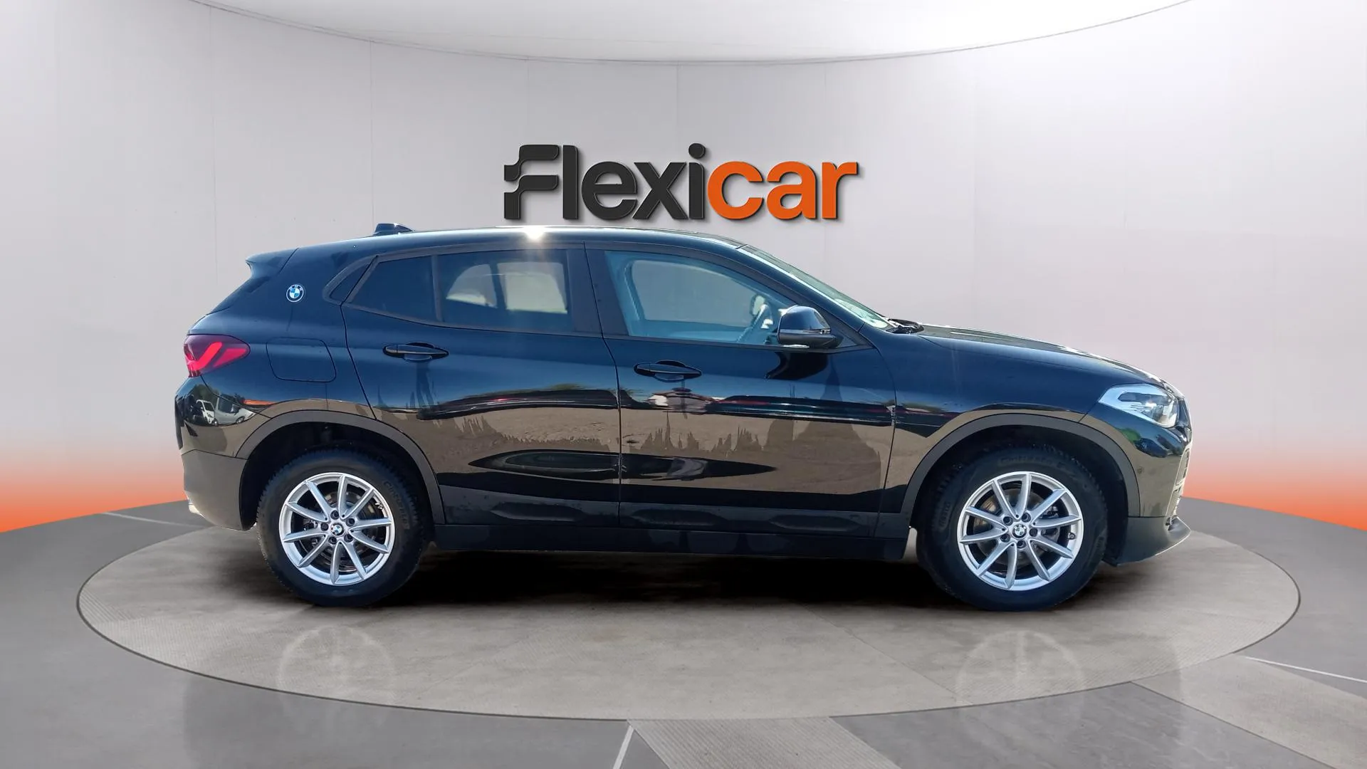 BMW X2 sDrive18d - foto 12
