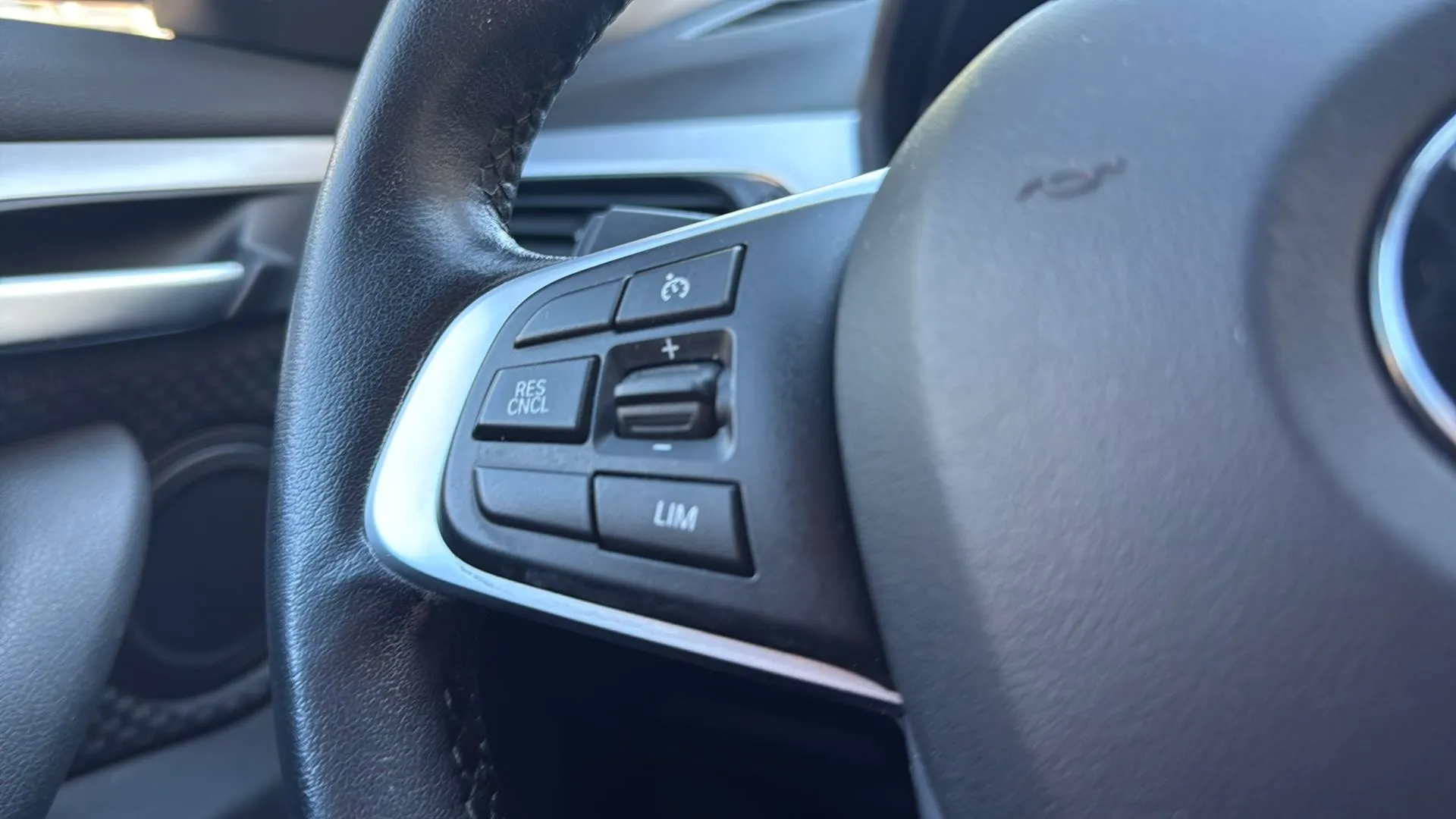 BMW X1 sDrive18d - foto 11
