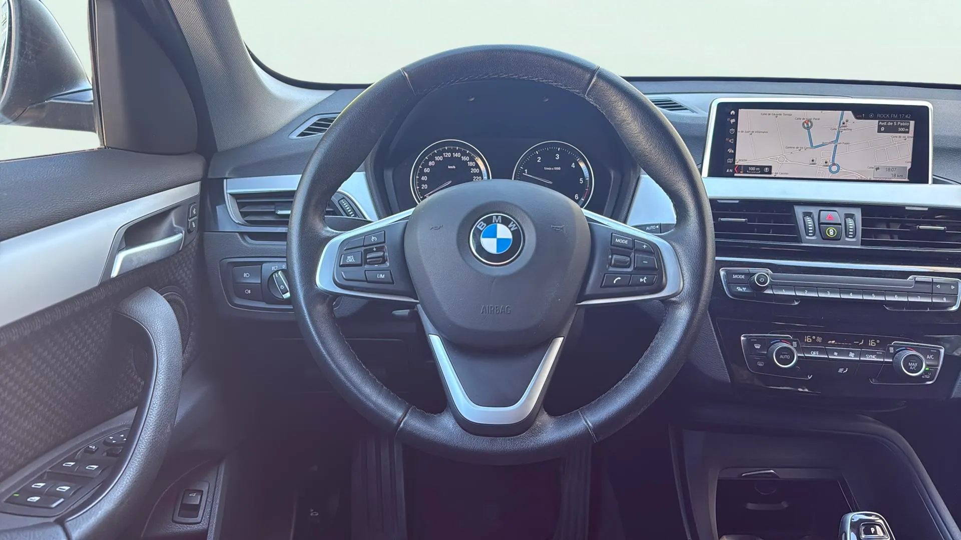 BMW X1 sDrive18d - foto 8