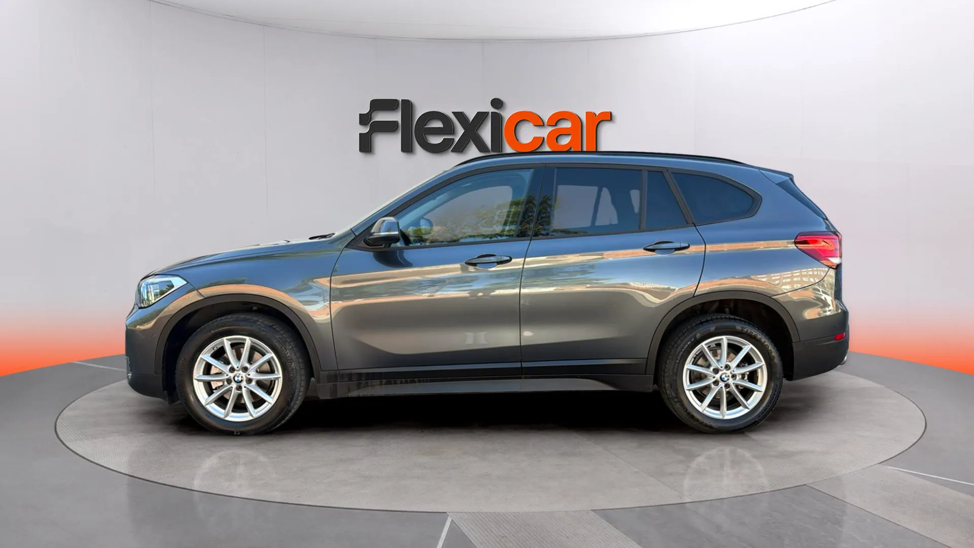 BMW X1 sDrive18d - foto 5