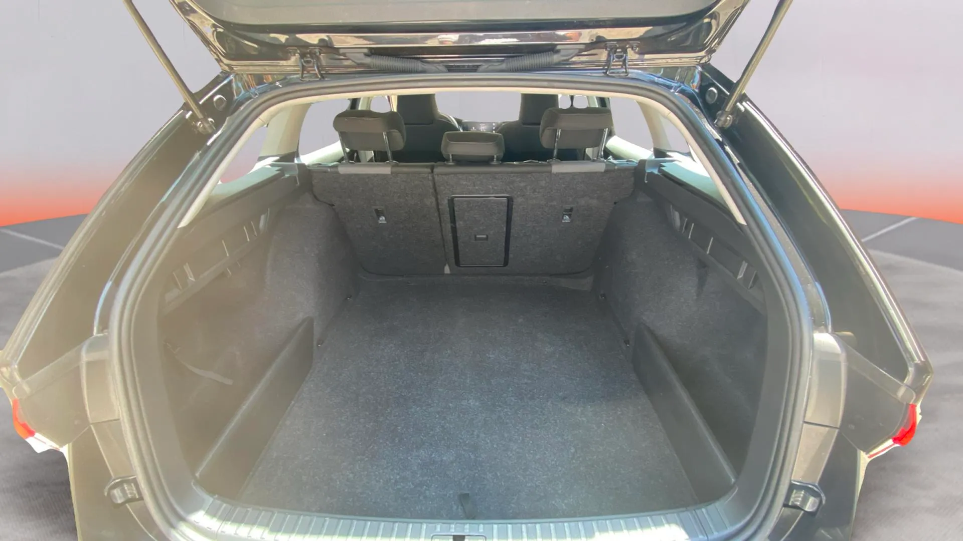 Škoda Octavia Combi 1.5 TSI DSG m-HEV Ambit Plus - foto 9