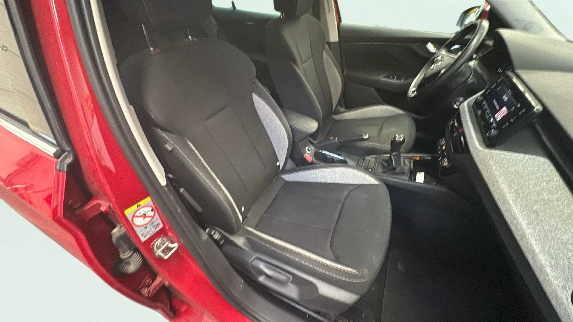 Škoda Kamiq 1.0 TSI Selection - foto 12