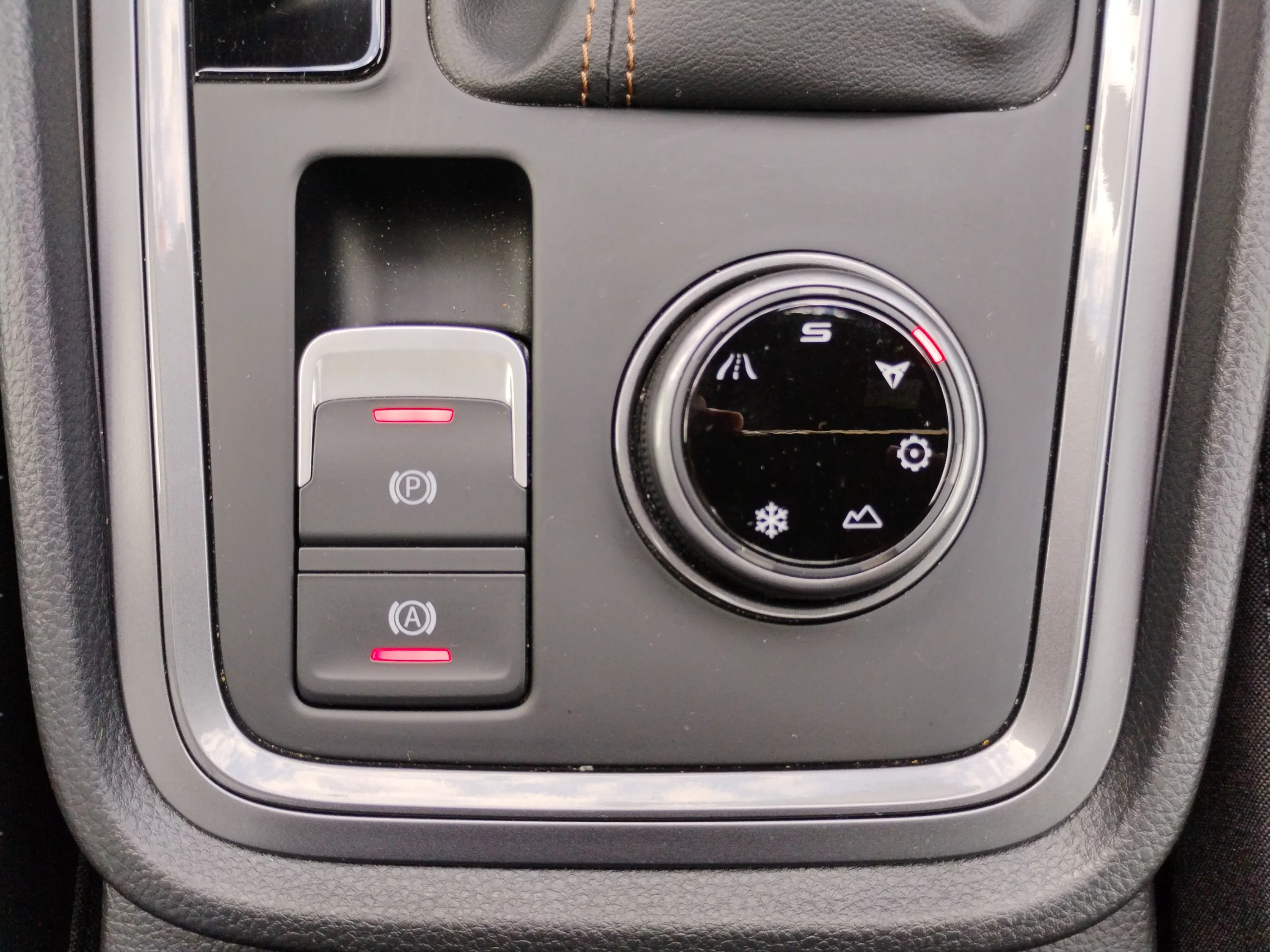 Cupra Ateca 2.0 TSI 4Drive DSG - foto 18