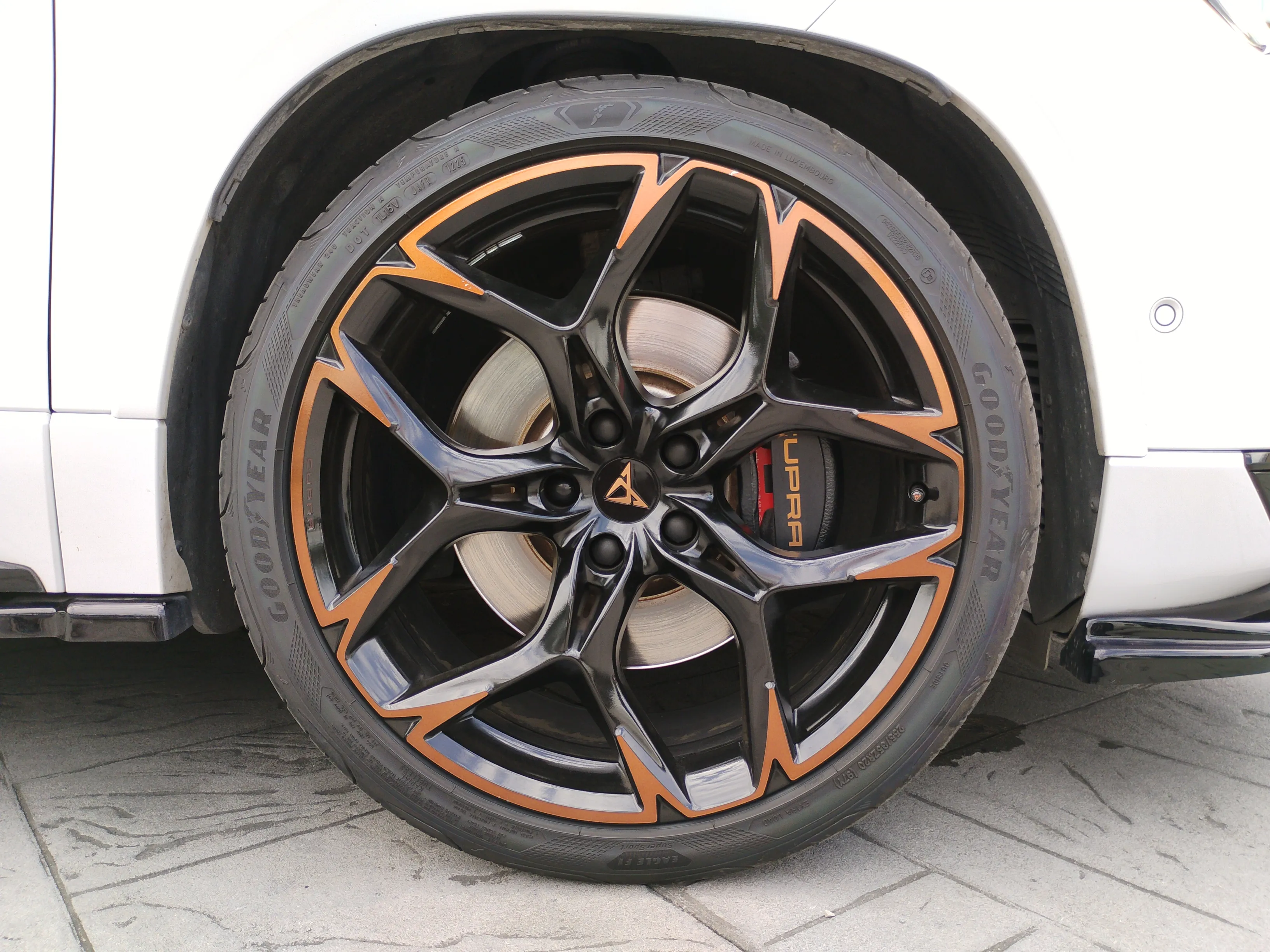 Cupra Ateca 2.0 TSI 4Drive DSG - foto 31