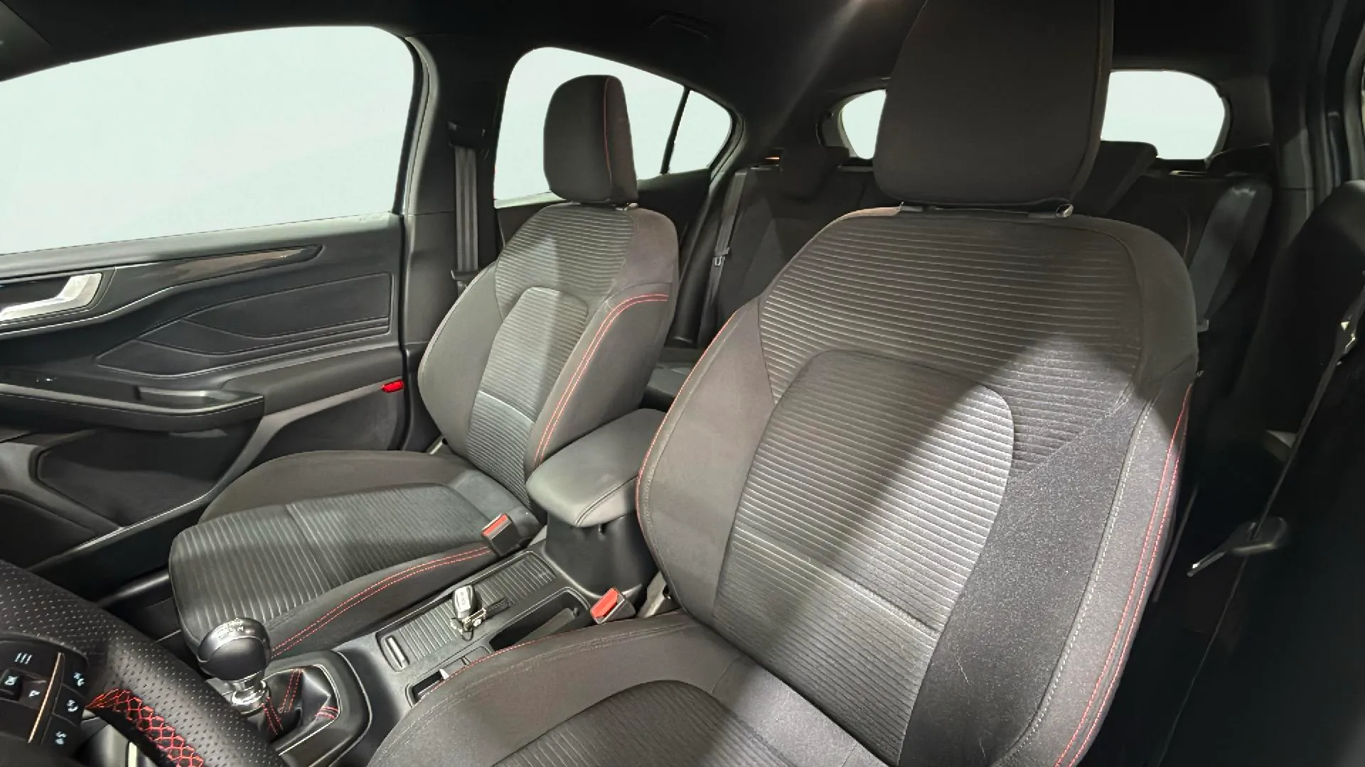 Ford Focus Active 1.0T EcoBoost mHEV - foto 12