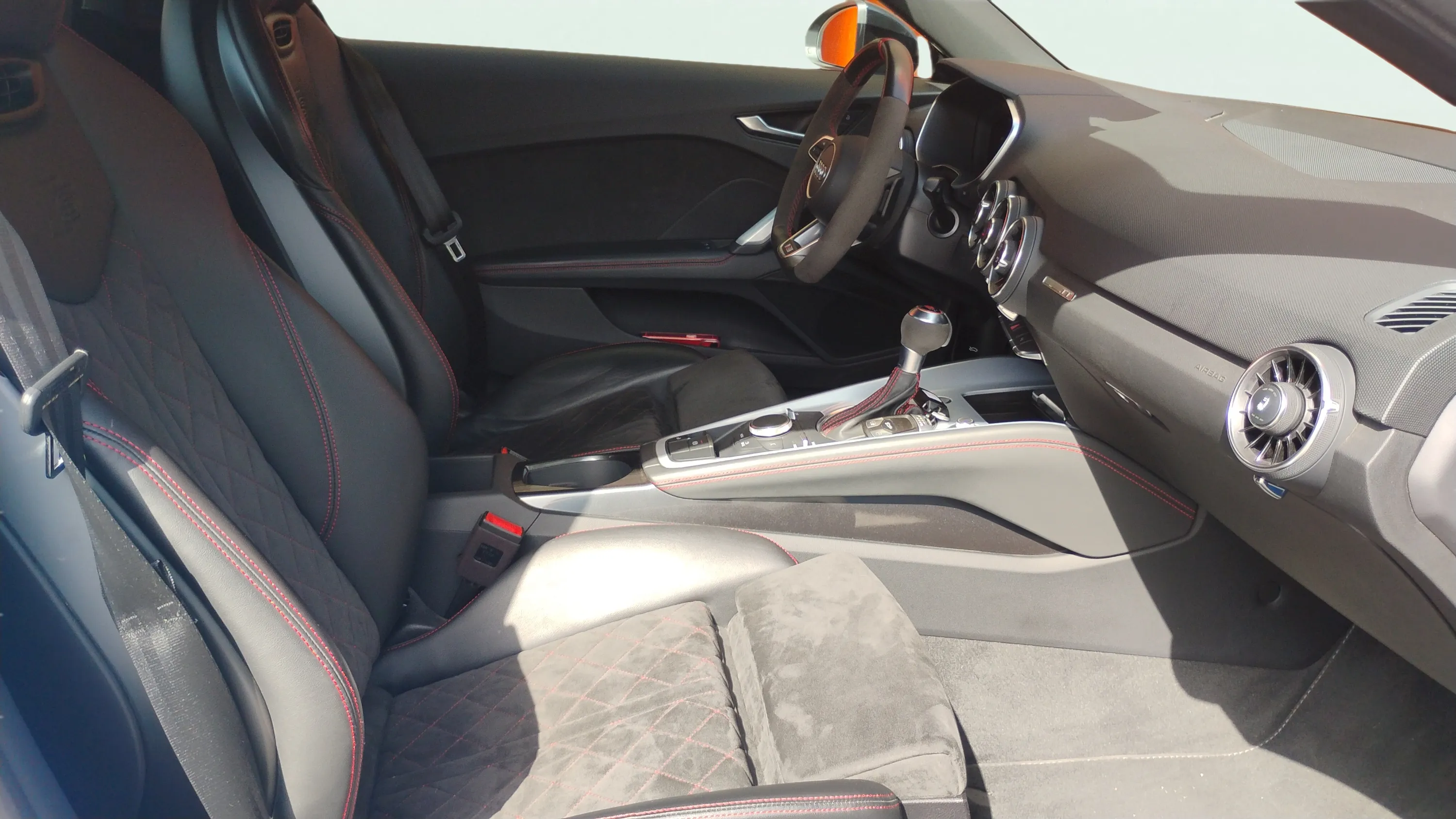 Audi TT 45 TFSI quatt S tron S Line Roadst - foto 17