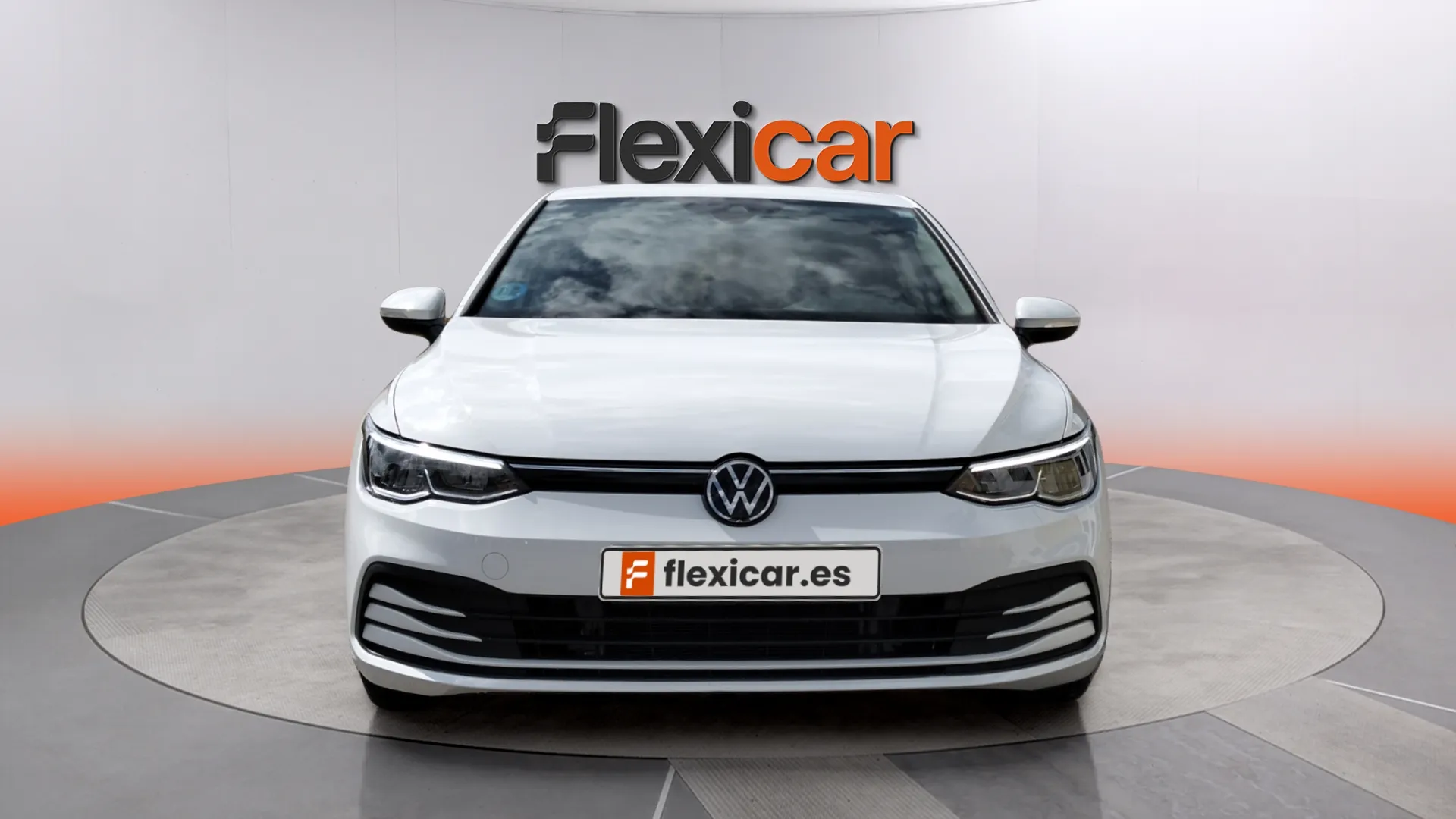 Volkswagen Golf 1.0 eTSI DSG - foto 2