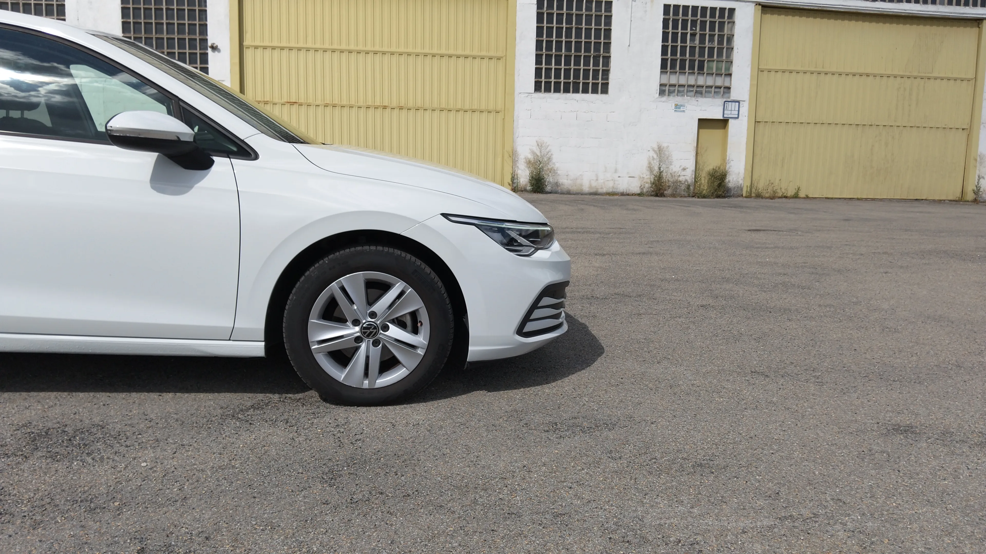 Volkswagen Golf 1.0 eTSI DSG - foto 24
