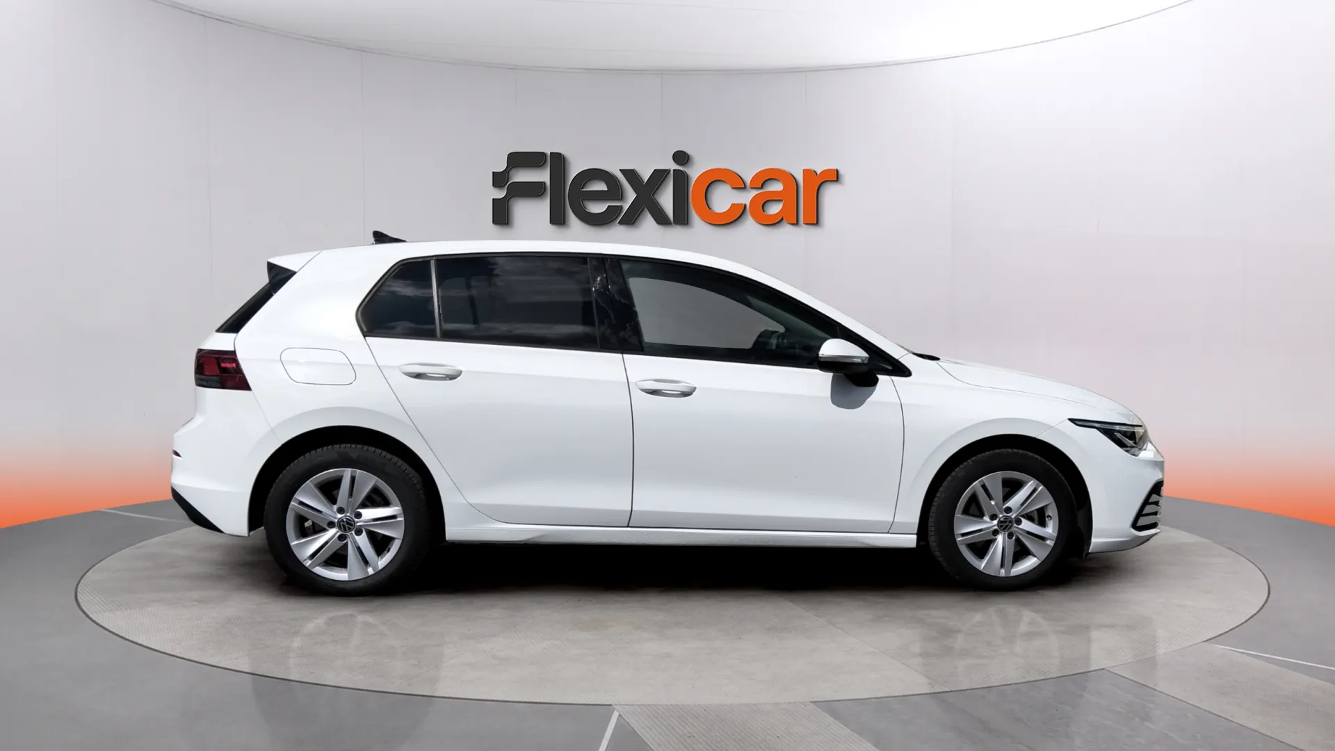 Volkswagen Golf 1.0 eTSI DSG - foto 3