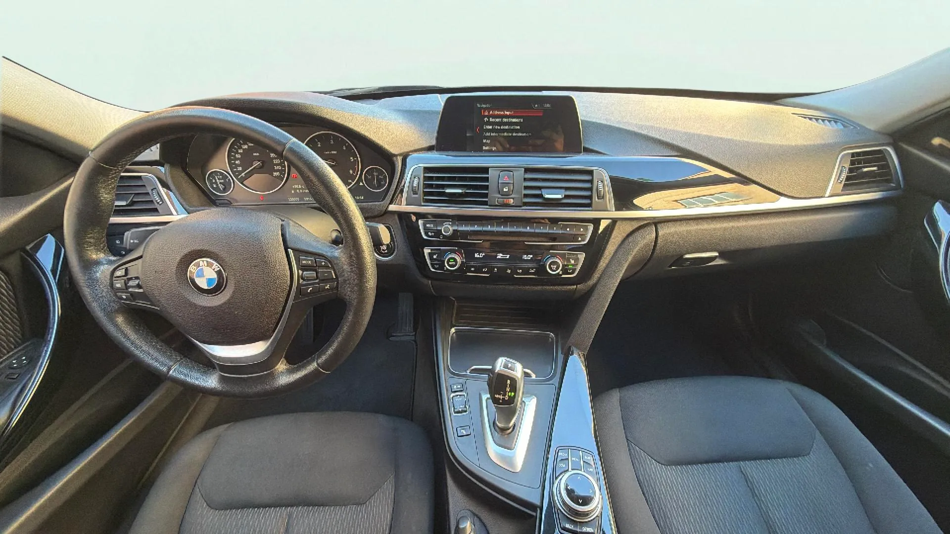 BMW Serie 3 318d - foto 10