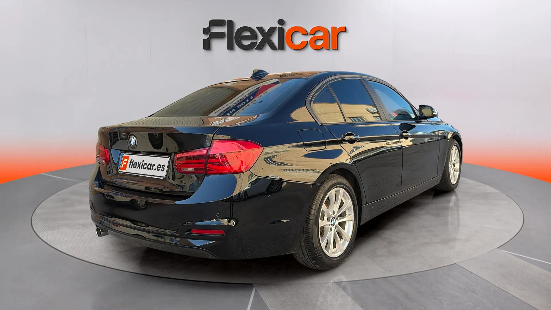 BMW Serie 3 318d - foto 7