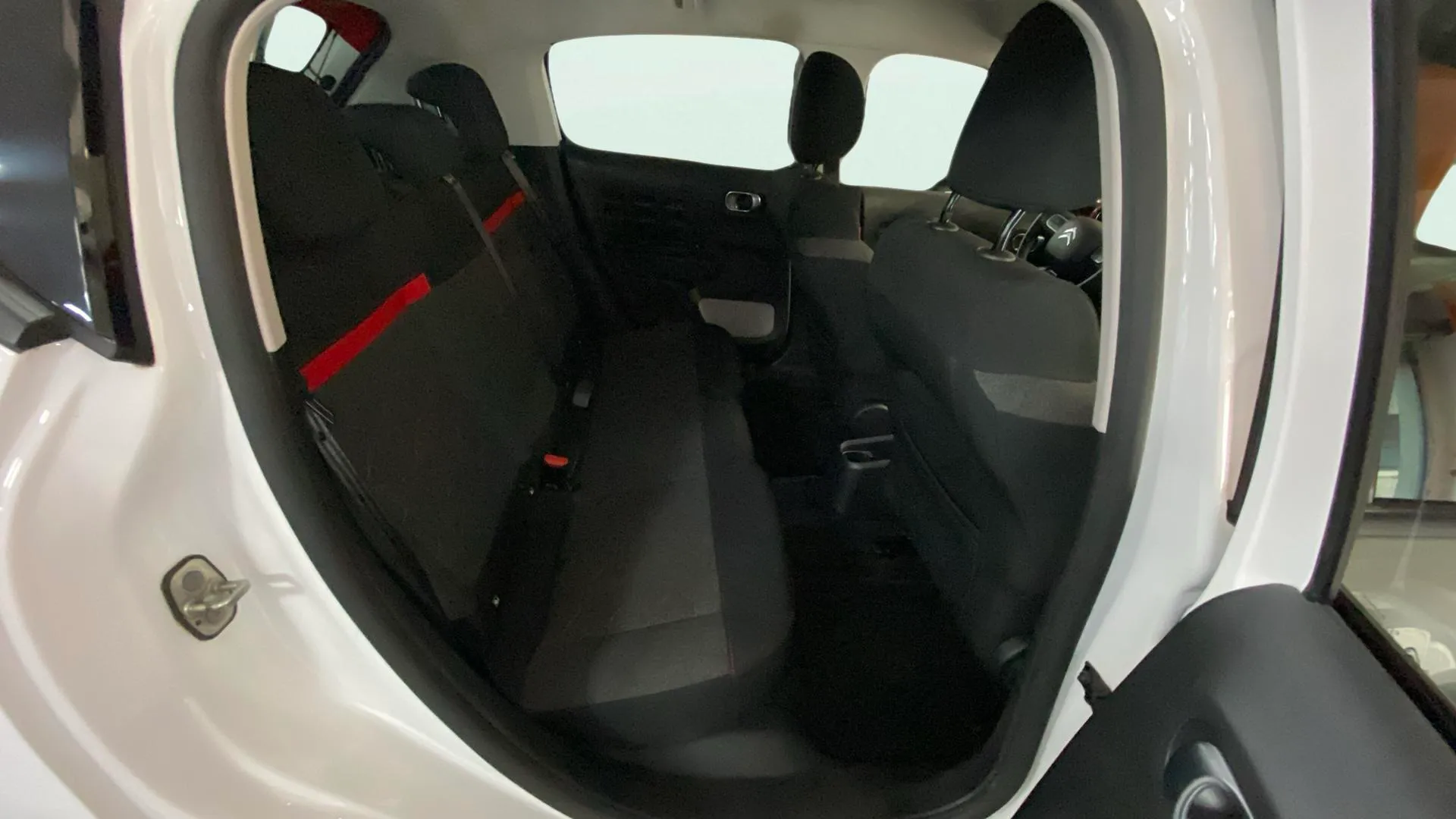 Citroën C3 PureTech Elle EAT6 - foto 25