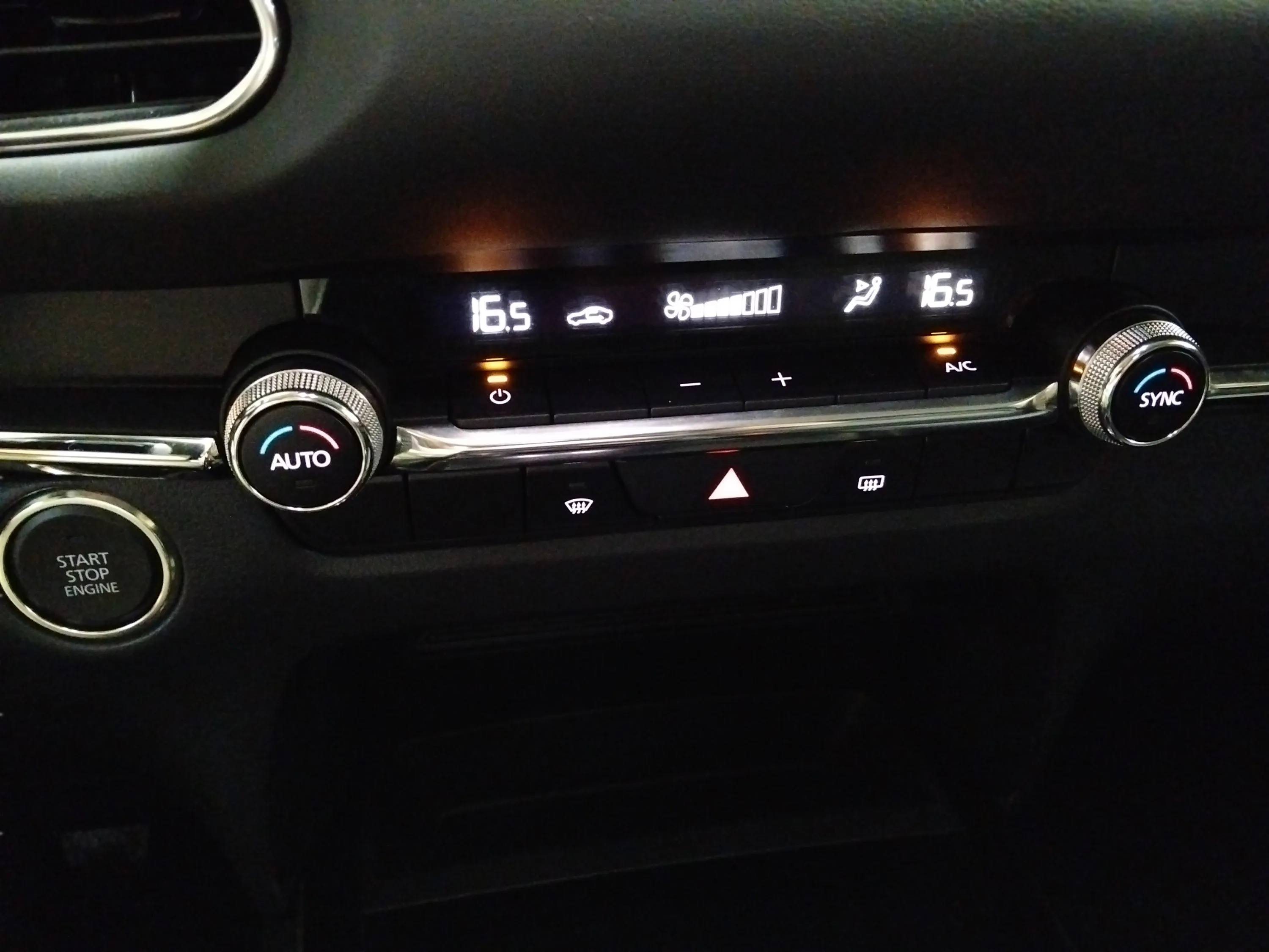 Mazda CX-30 e-SKYACTIV-G 2.0 2WD Evolution - foto 20
