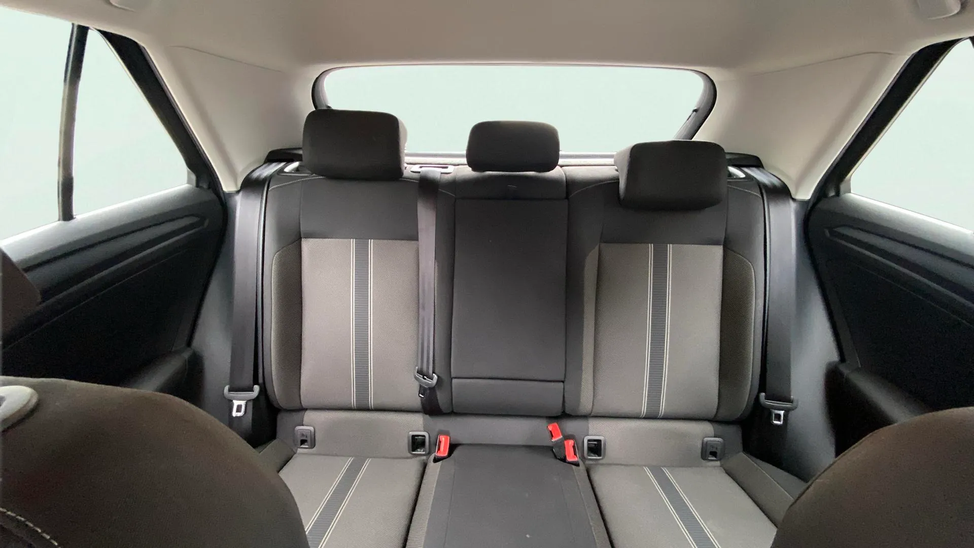 Volkswagen T-Roc Advance 1.0 TSI - foto 23