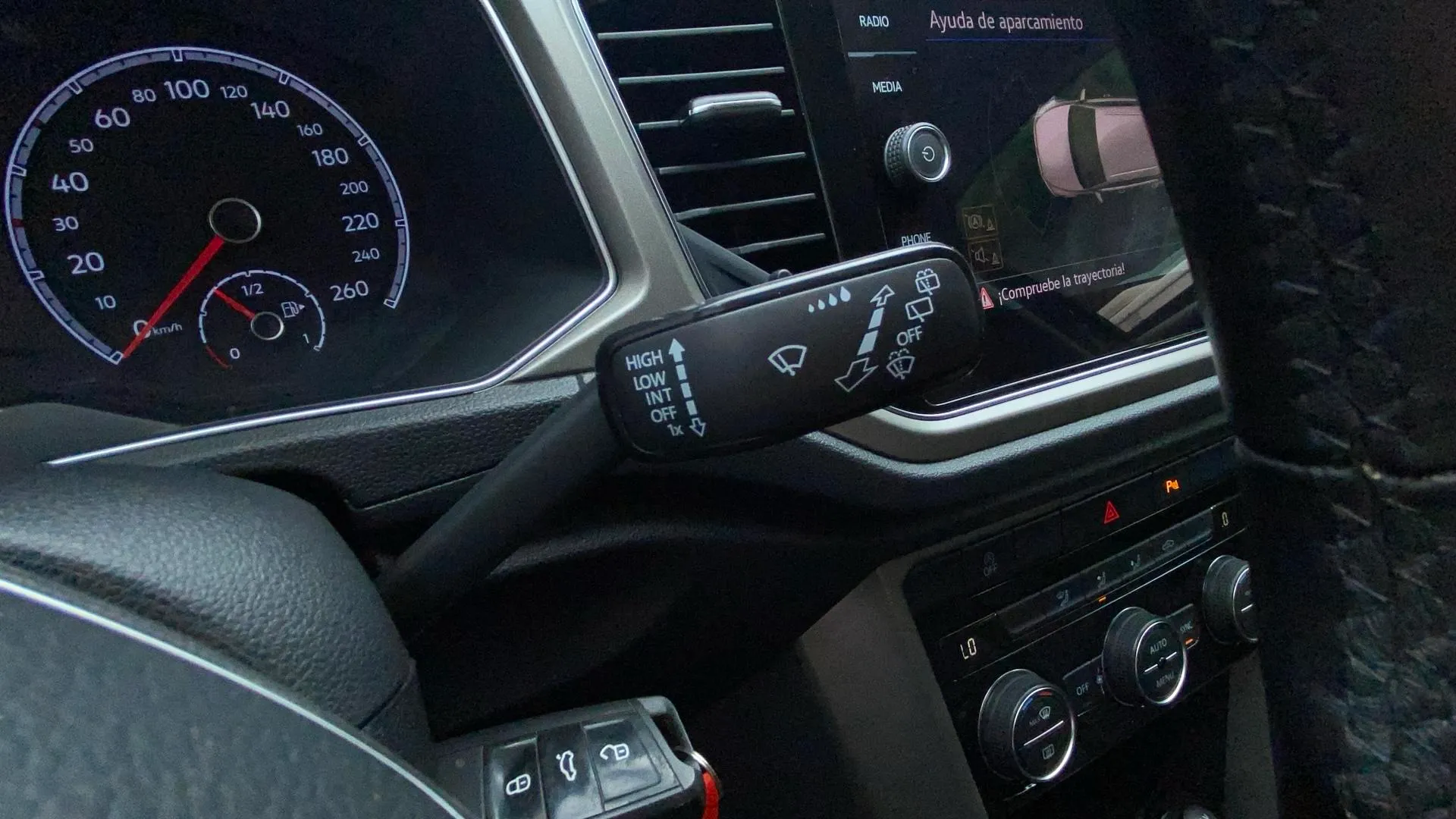 Volkswagen T-Roc Advance 1.0 TSI - foto 18