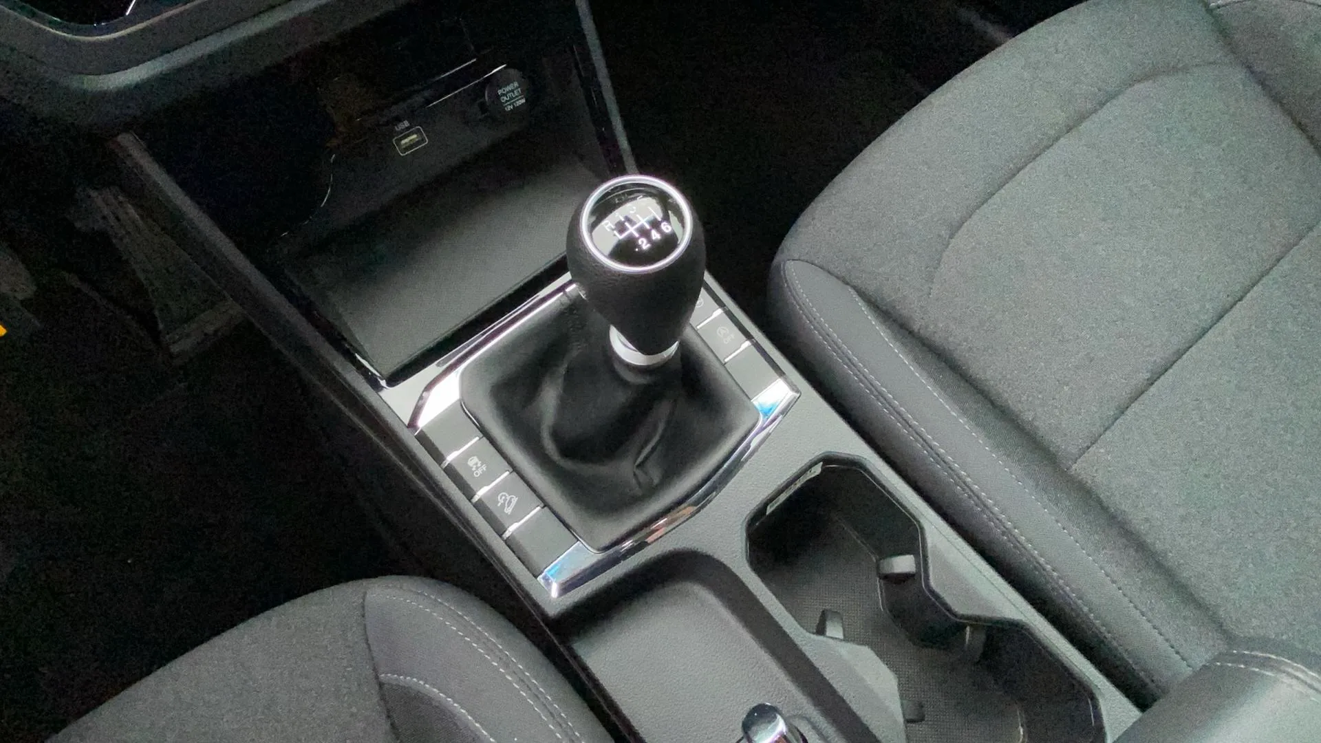 SsangYong Korando G15T Urban - foto 16