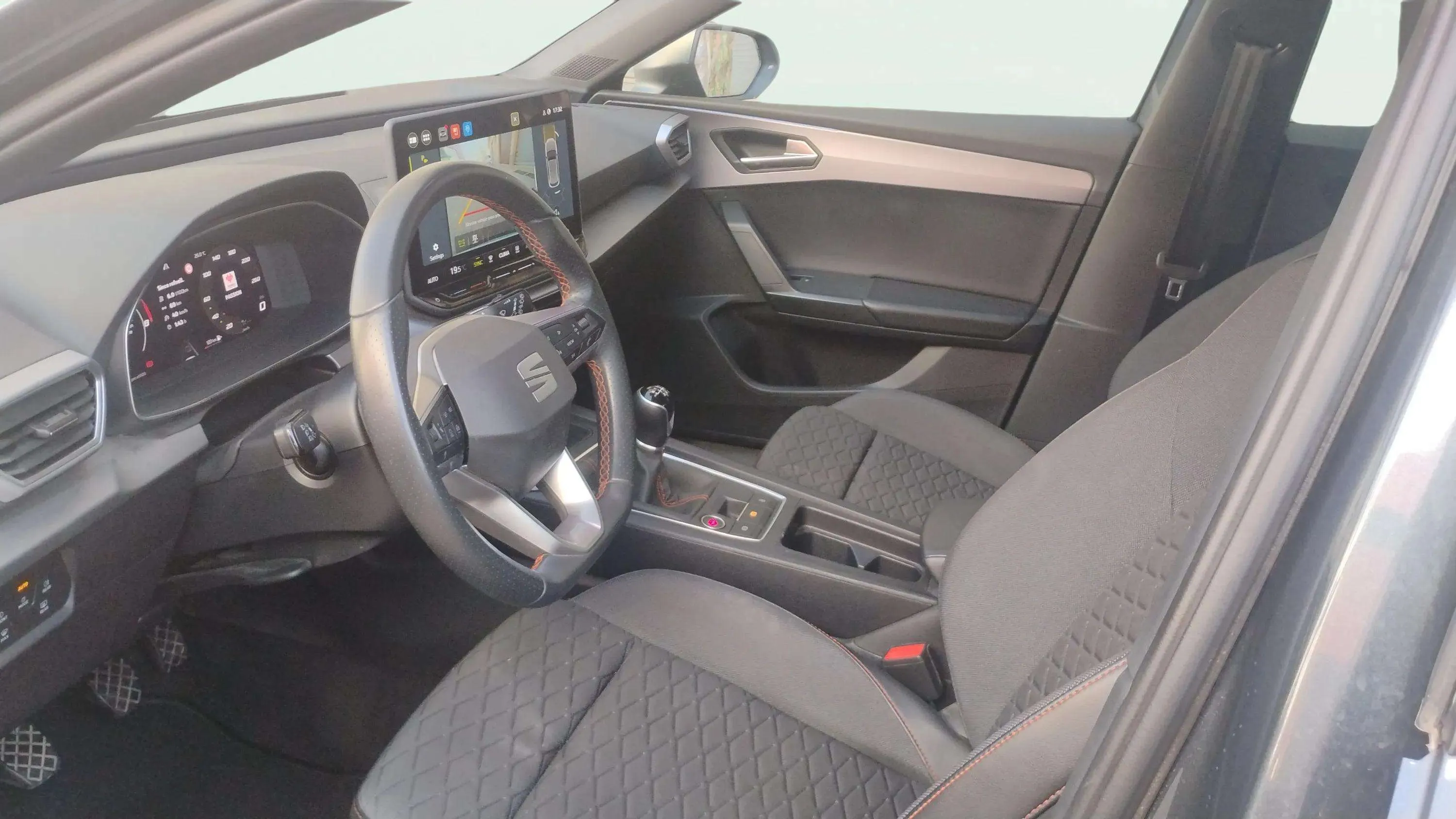 SEAT León 1.5 TSI FR 25 Aniversario - foto 10