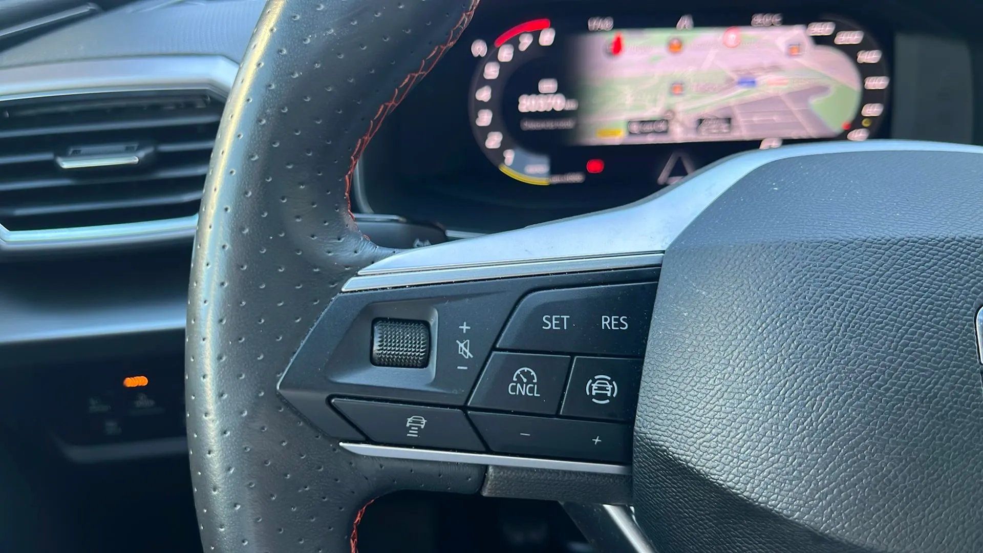 SEAT León 1.5 TSI FR 25 Aniversario - foto 11